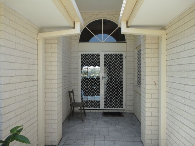 76 Cypress Drive, Broadbeach Waters, QLD 4218