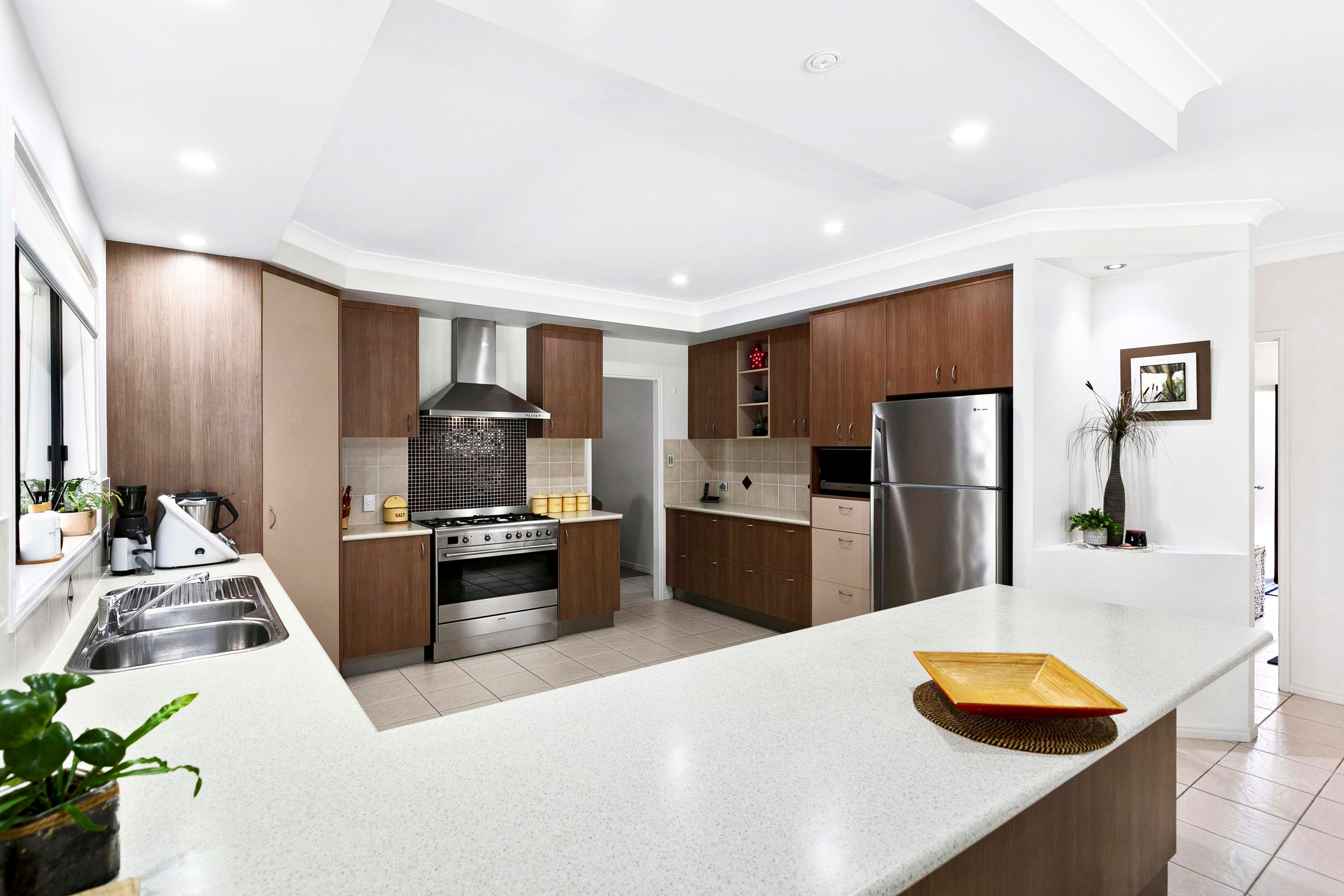 6 Norfolk Court — photo 13 of 30