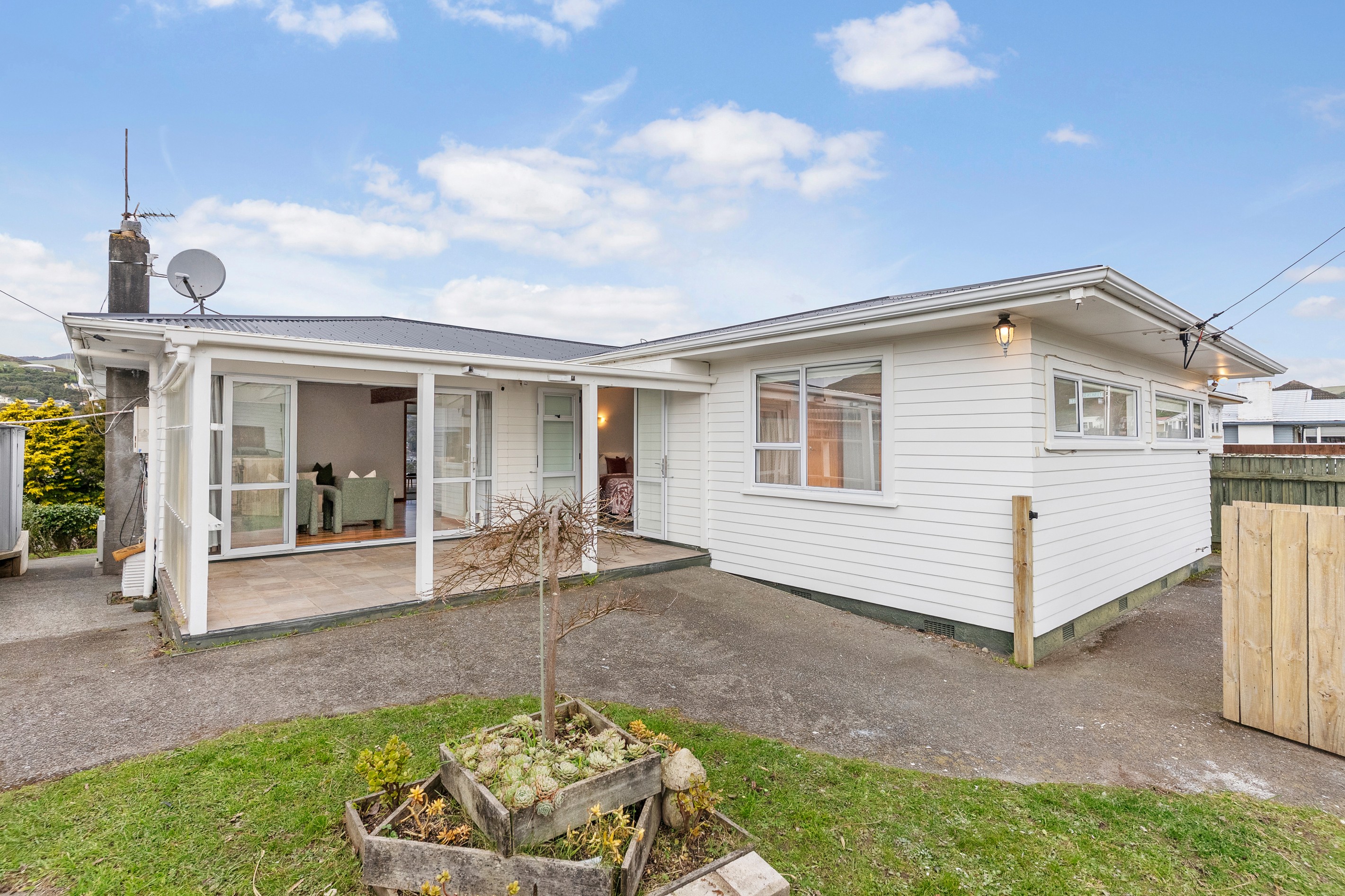 50 Davidson Crescent, Tawa, Wellington City