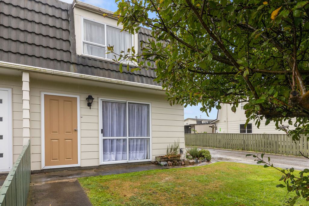 22 Wagon Road, Stokes Valley, Lower Hutt City