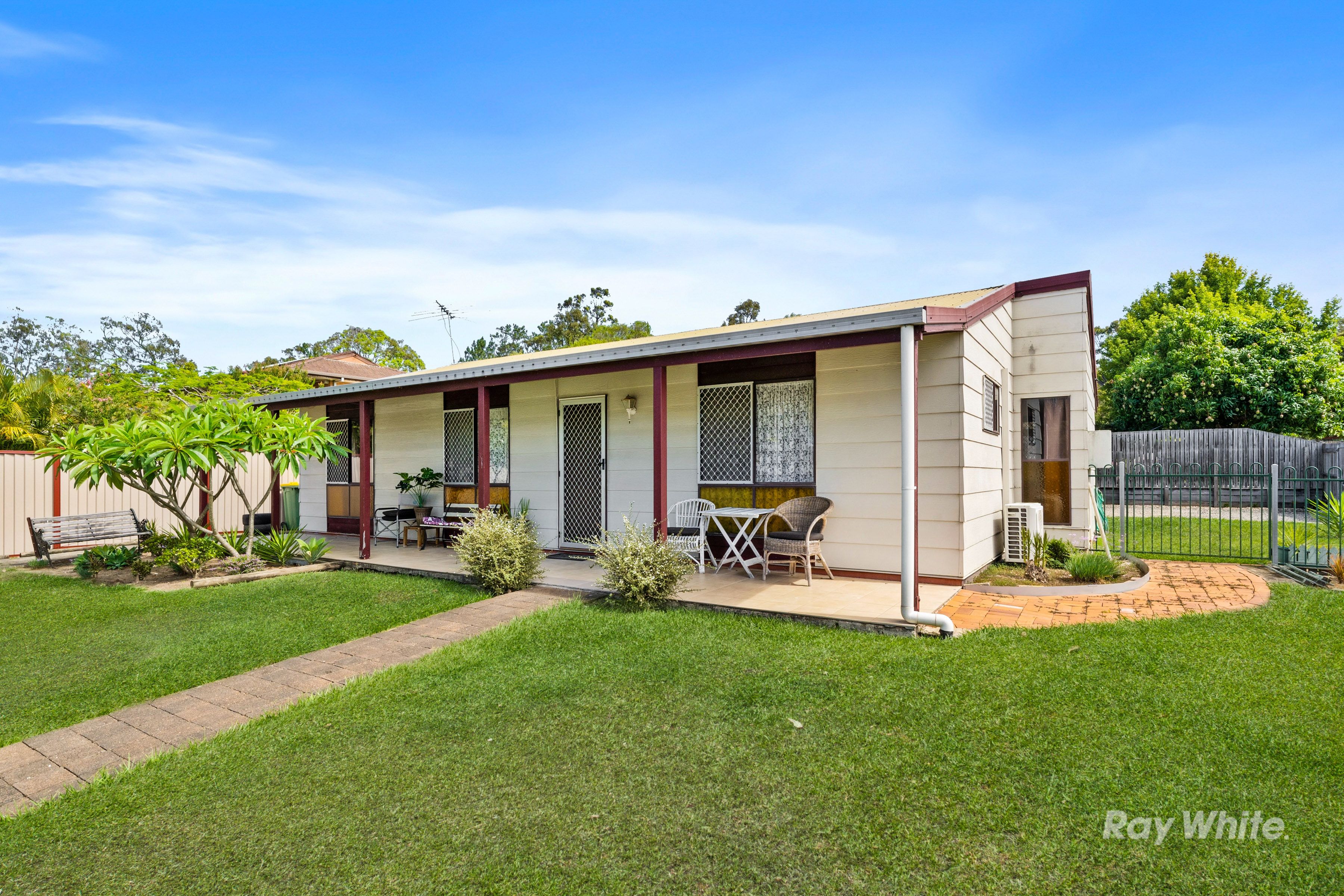 19 Ariel Avenue, Kingston QLD 4114