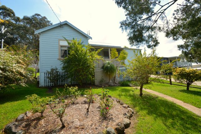 14 Hancock Avenue, Dungog, NSW 2420