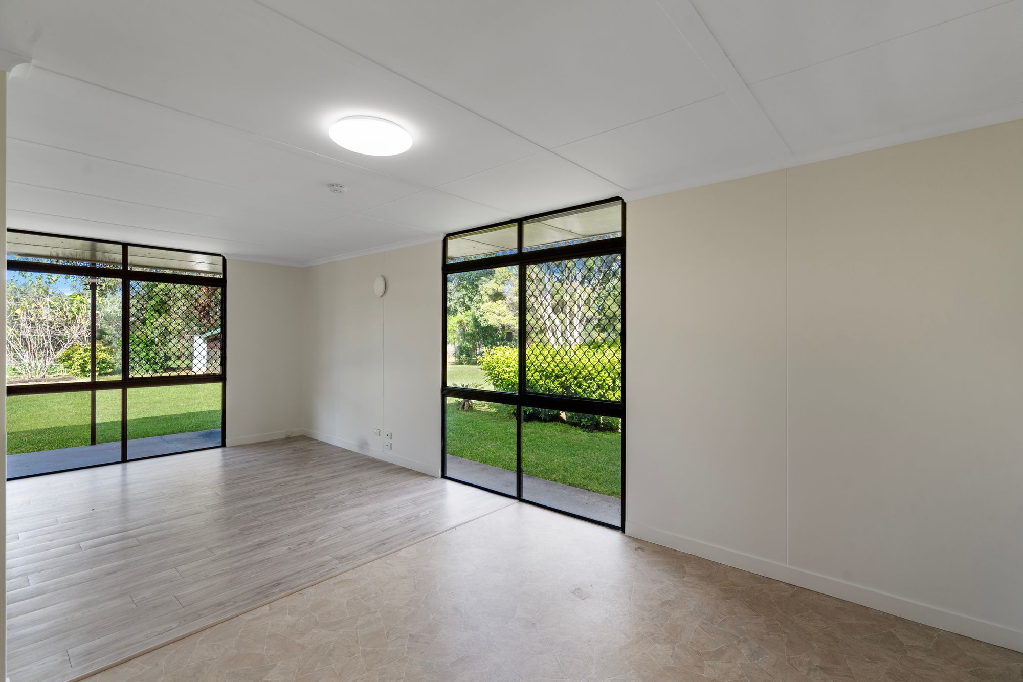 467-469 Karrabin Rosewood Road, Walloon, QLD 4306