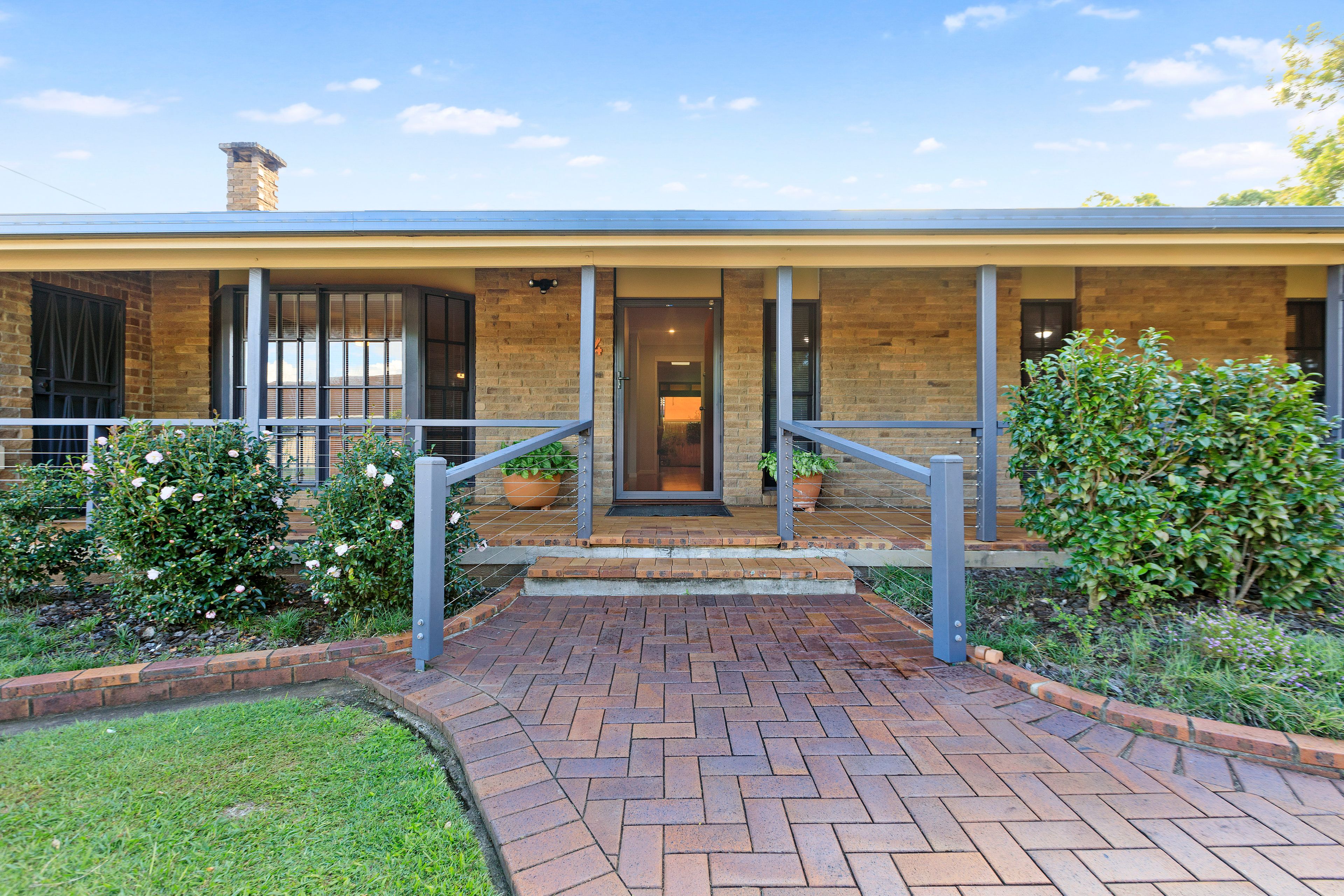 4 Remus Street, Robertson, QLD 4109