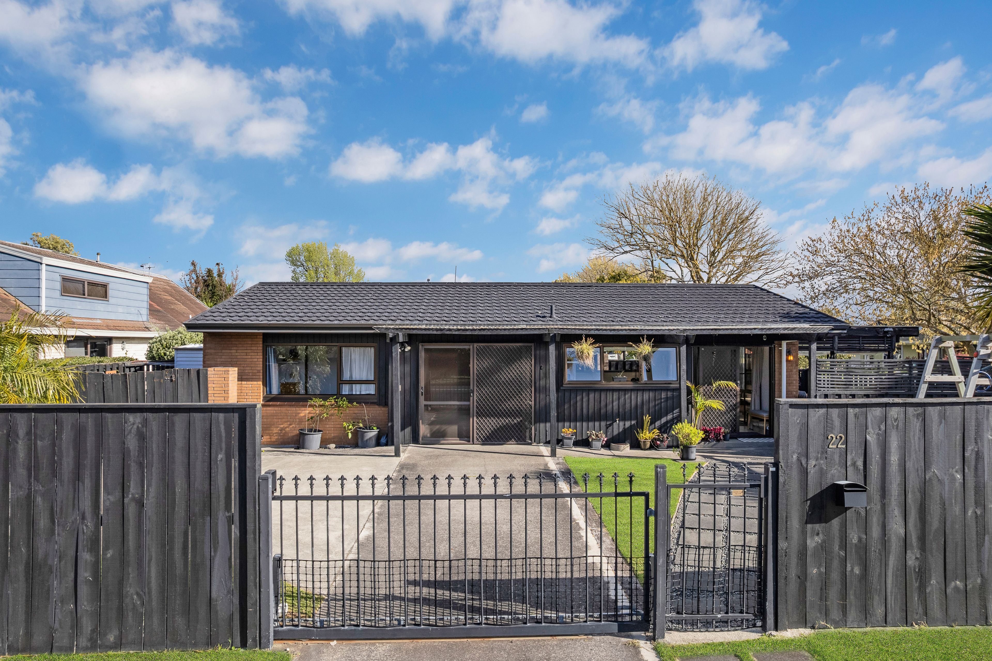 1/22 Walter Strevens Drive, Conifer Grove, Manukau City