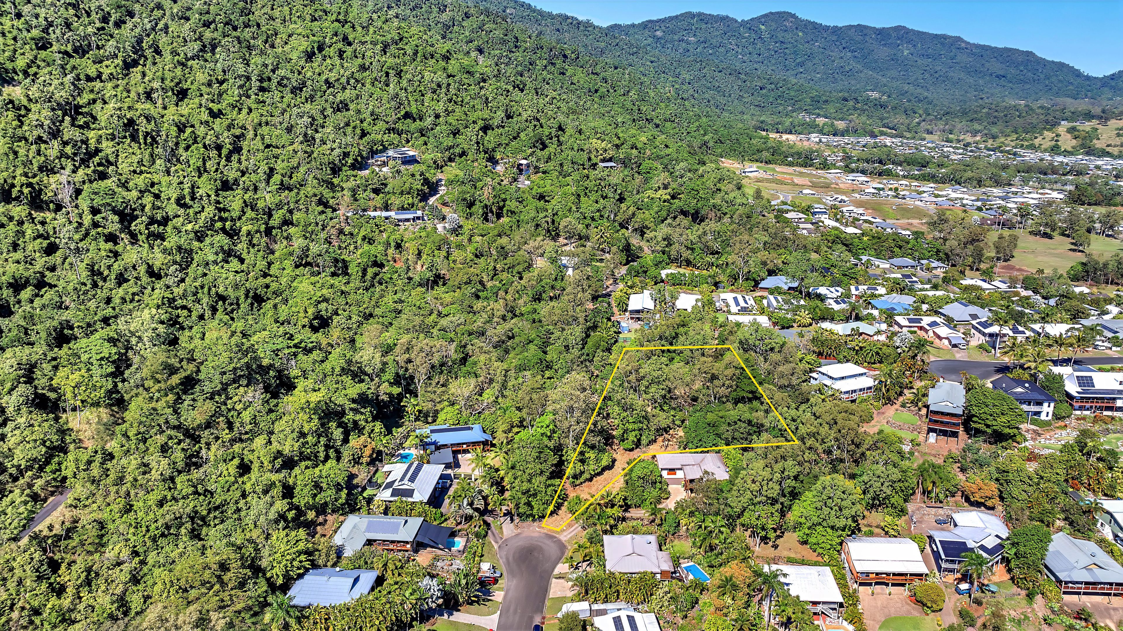 52 Tropic Road, Cannonvale, QLD 4802