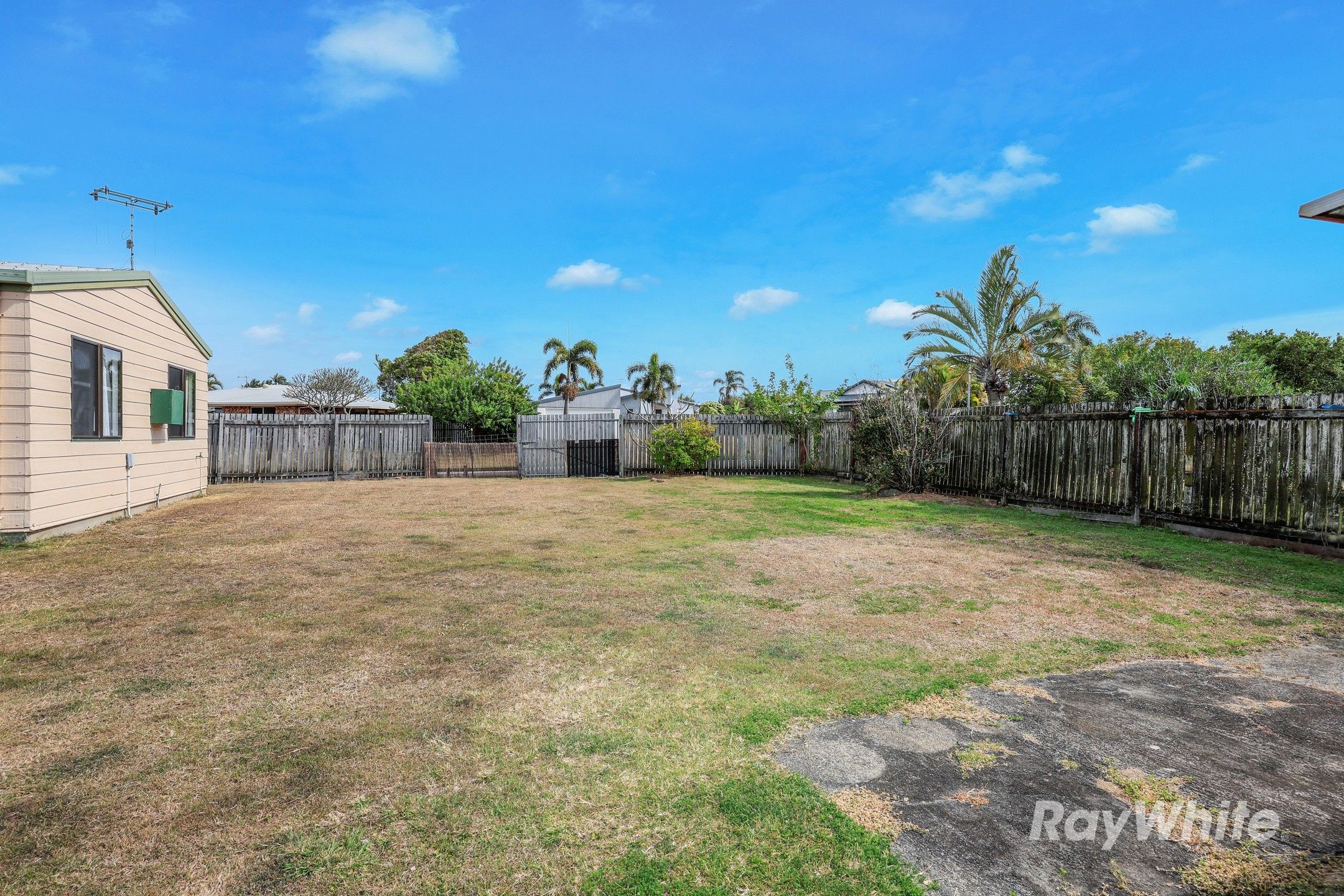 36 Shoreline Crescent — photo 16 of 23