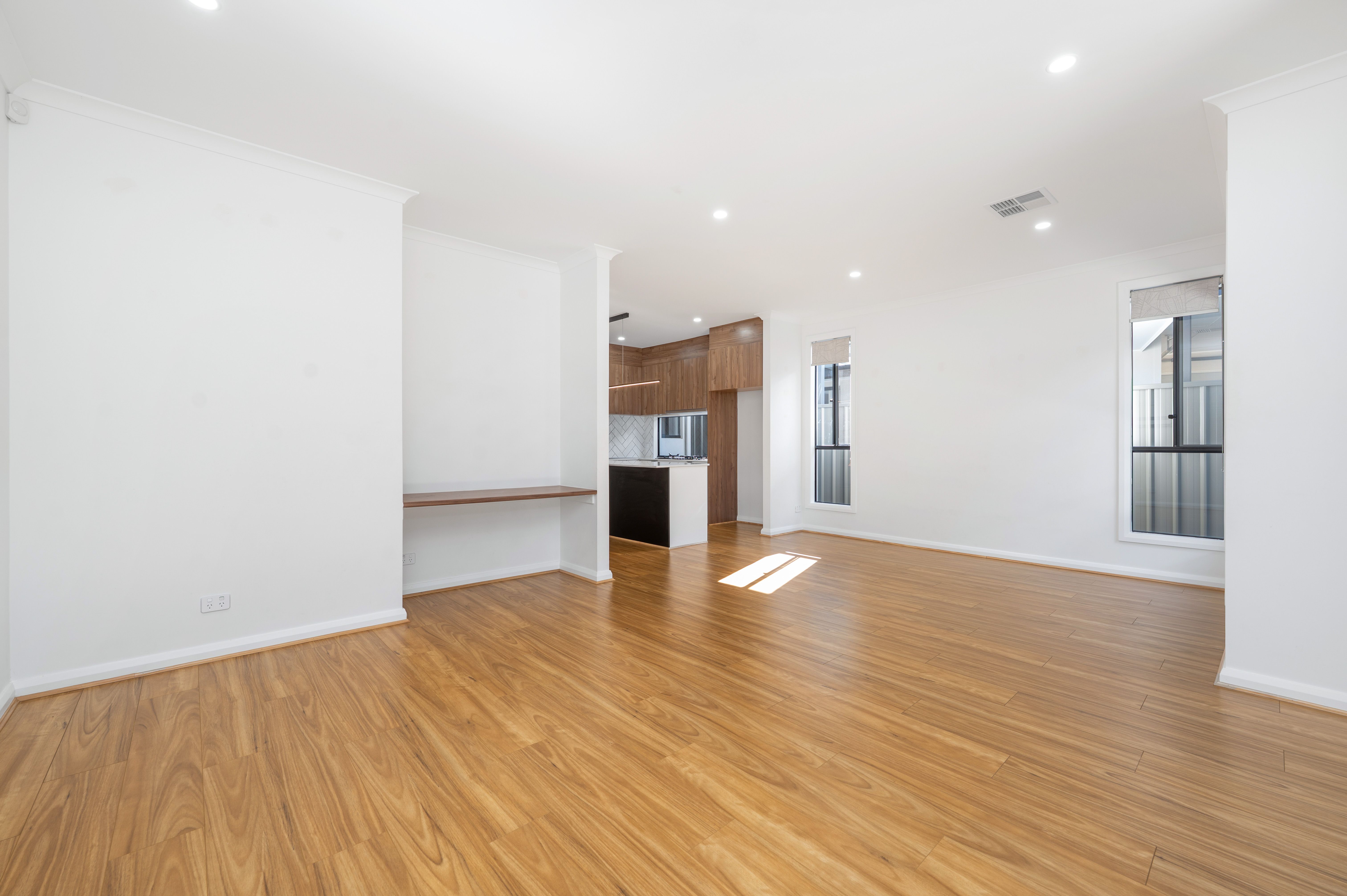 8B Hodge Road — photo 9 of 19