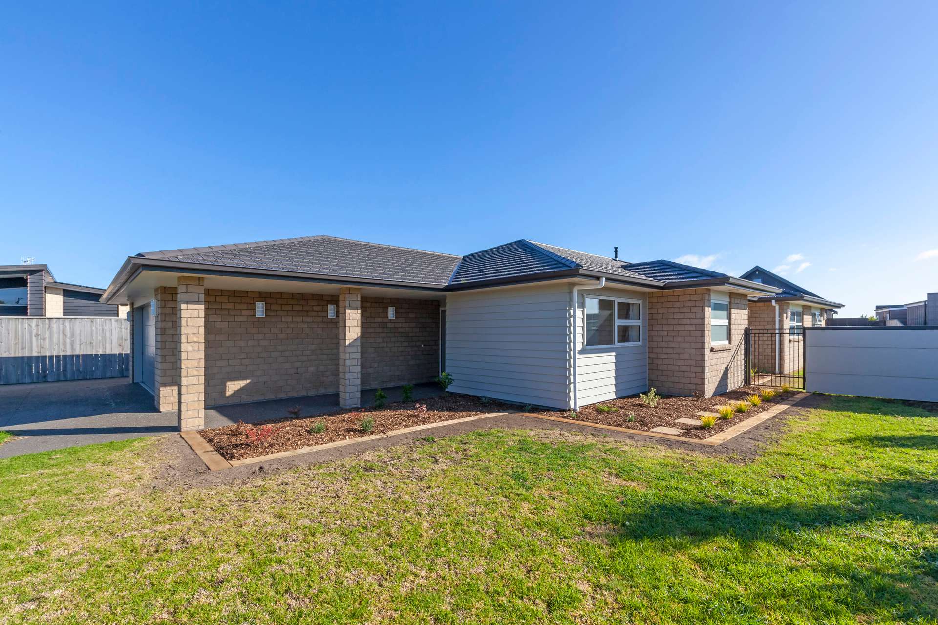 17 Taranui Way photo 0