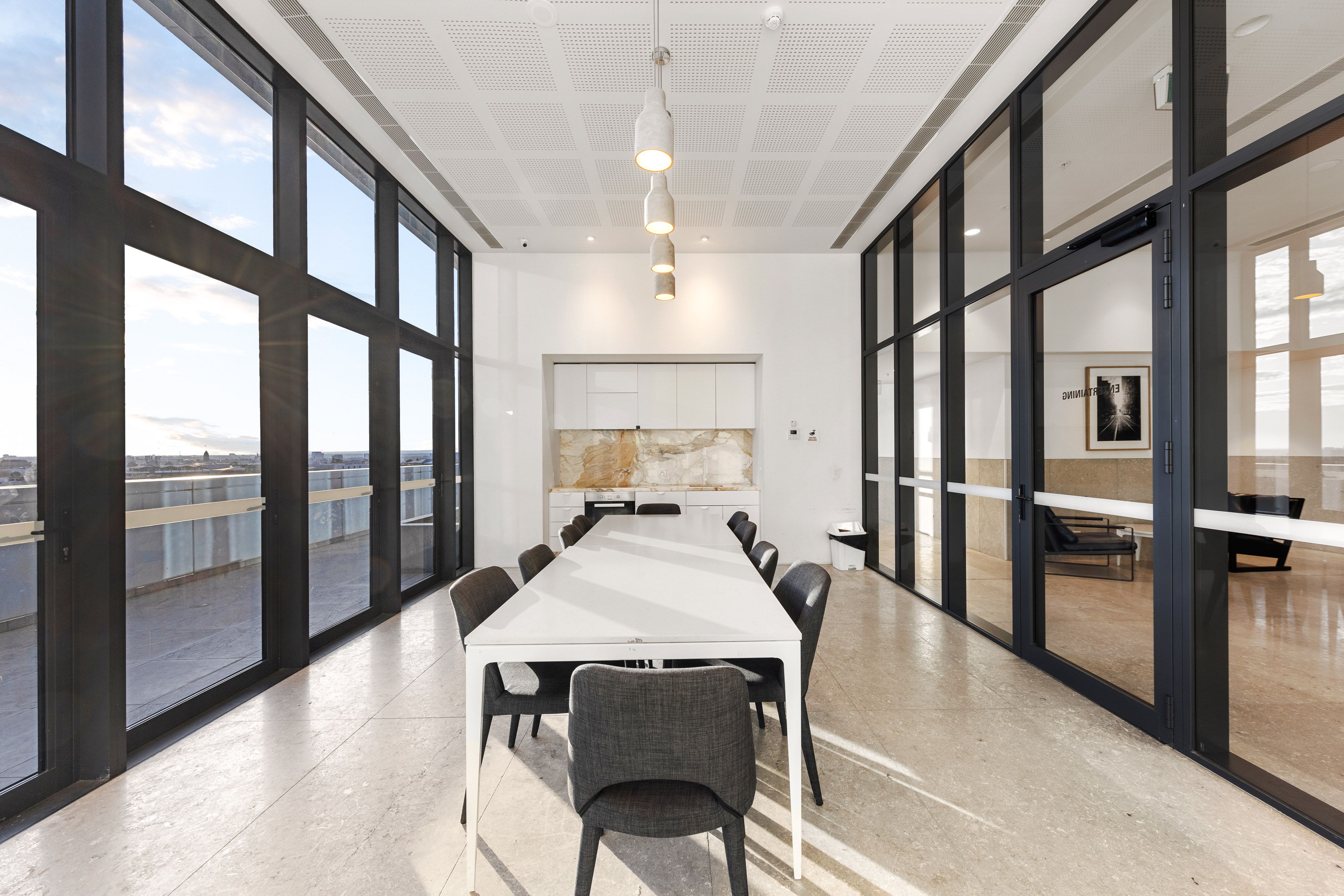 5305/500 Elizabeth Street — photo 18 of 19