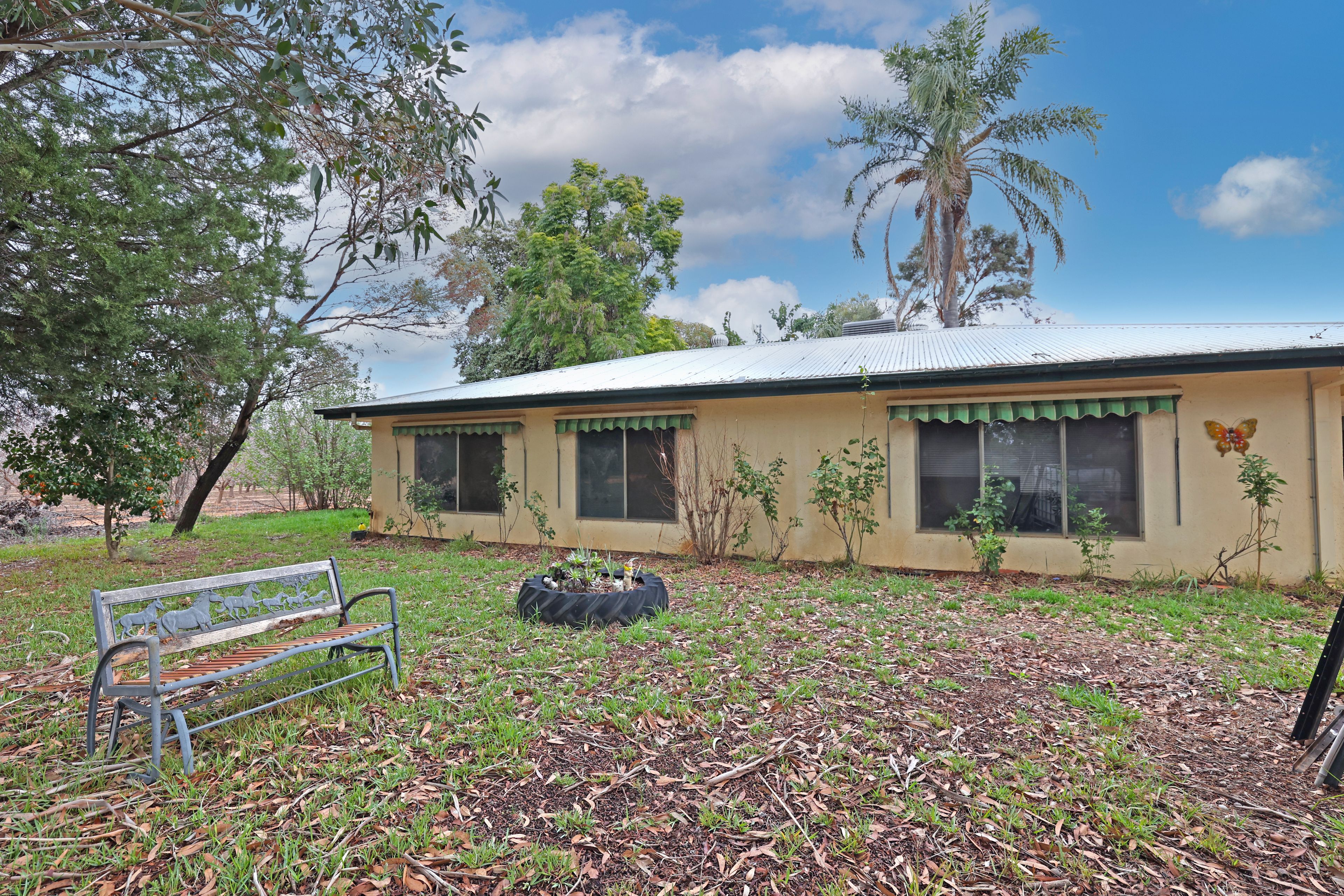 2050 Kulkyne Way, Iraak, VIC 3494