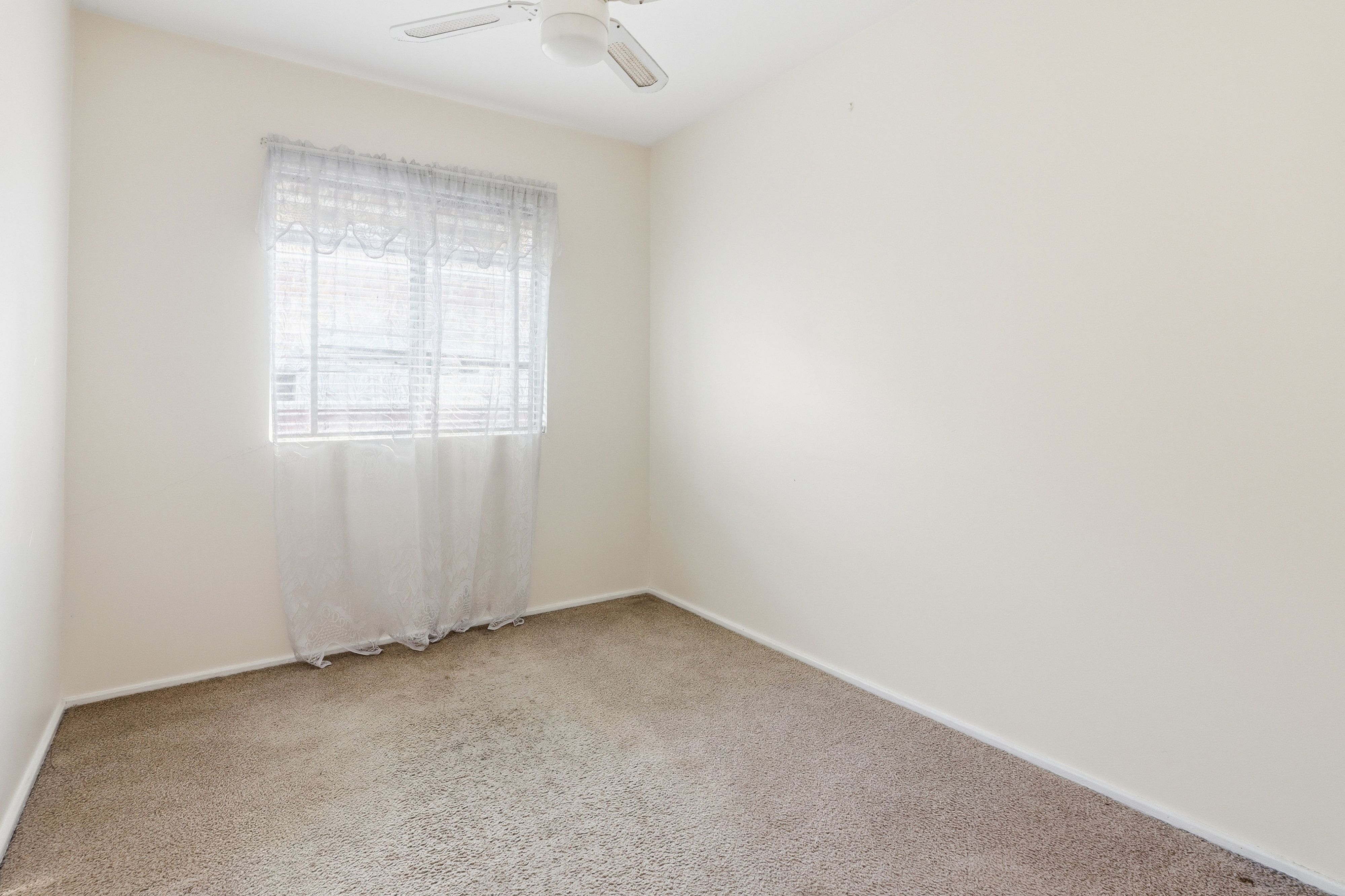 200 Macquarie Road — photo 7 of 17