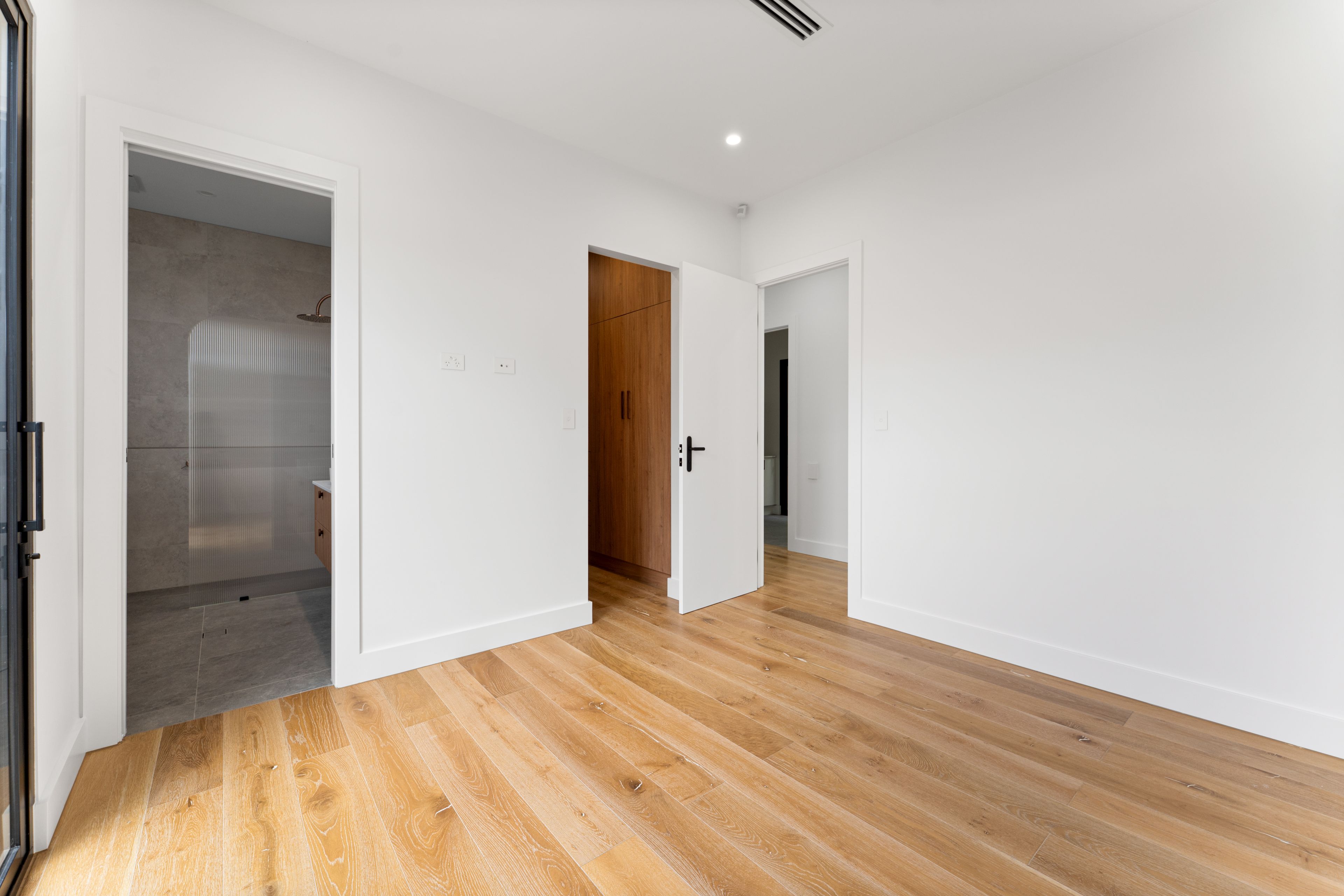 13 Yalpara Avenue — photo 7 of 16