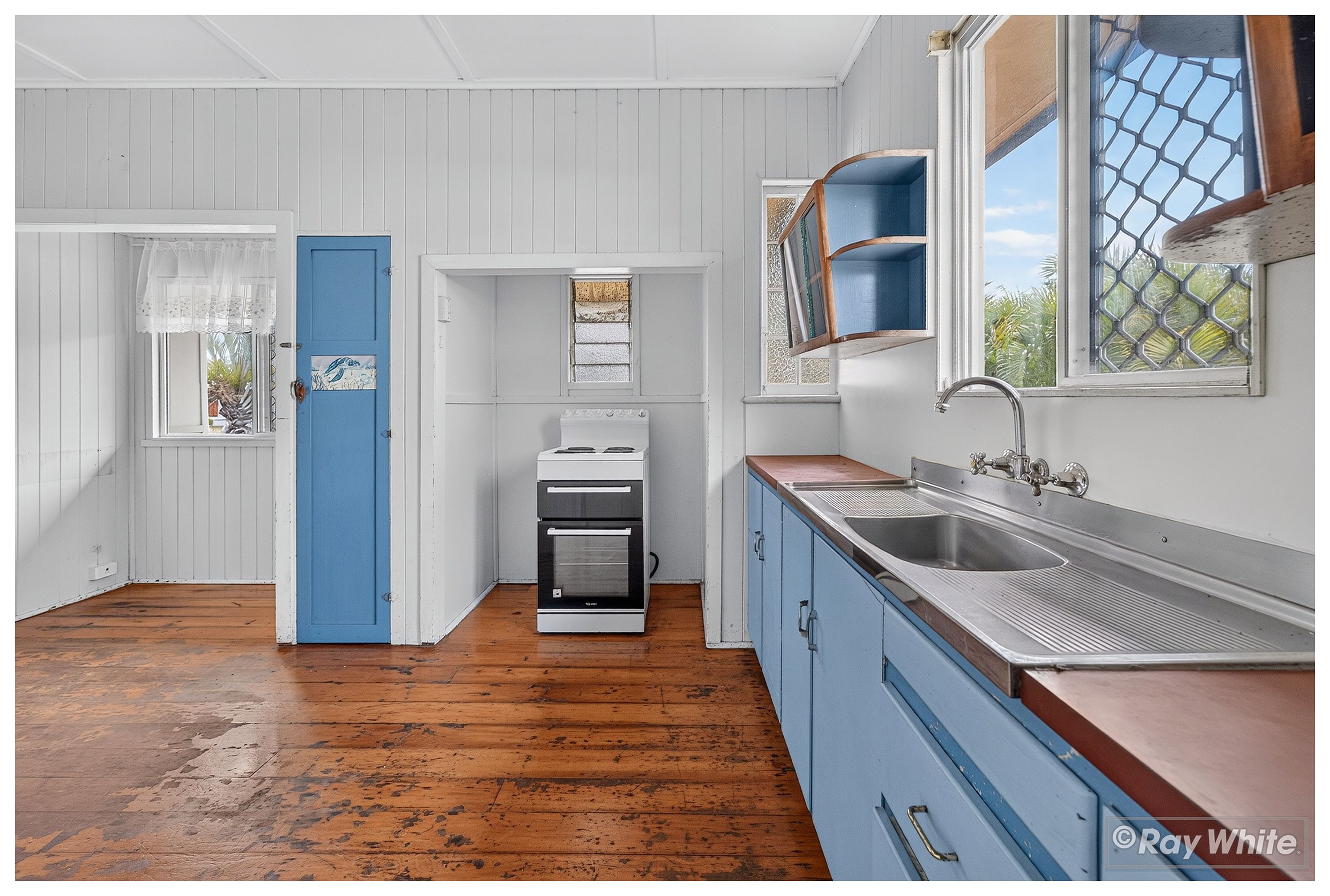 415 Berserker Street — photo 4 of 29