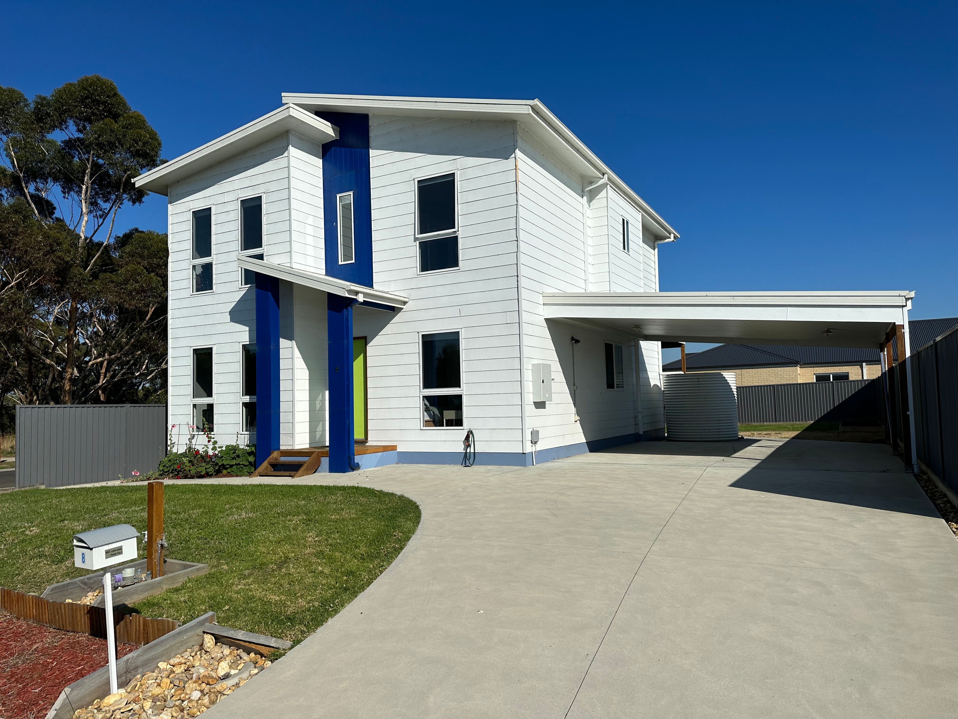 8 Eagle Avenue, Cowes, VIC 3922