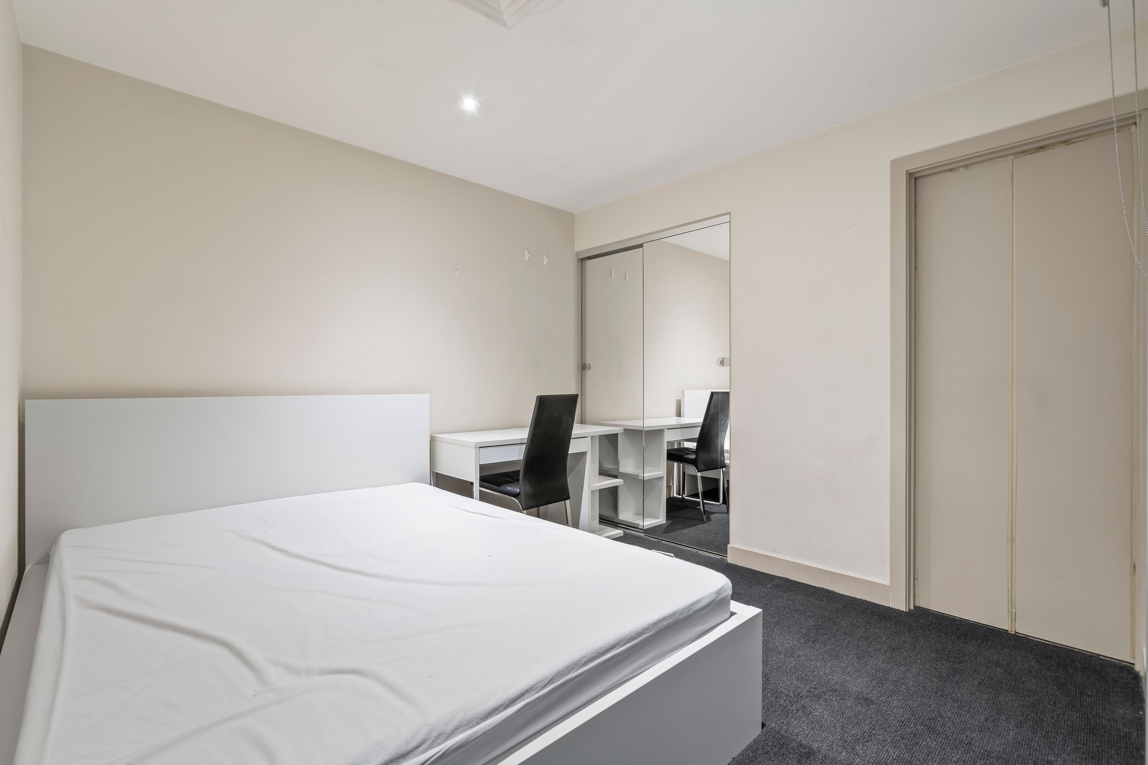 407/233 Collins Street — photo 6 of 11