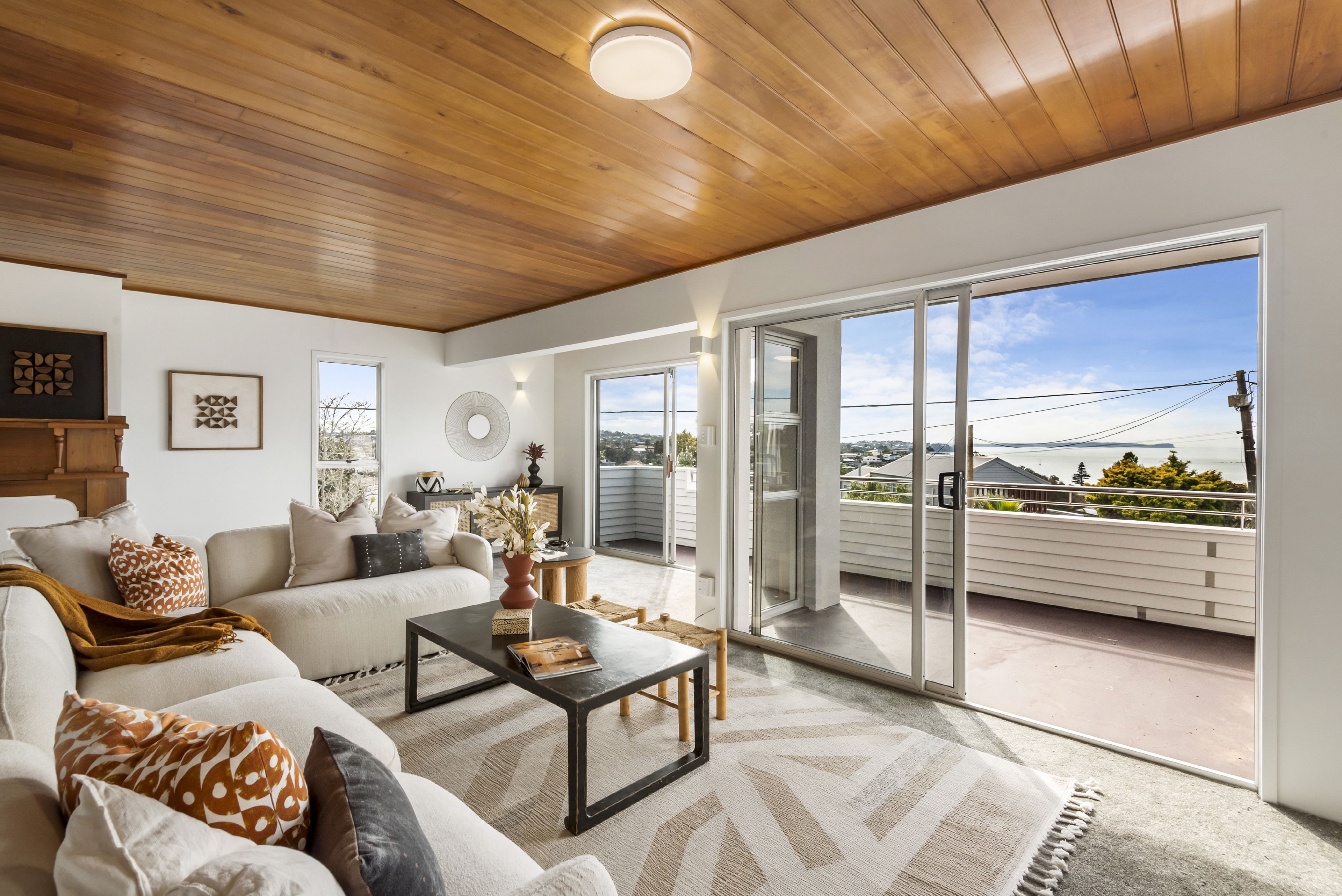 1/3 Garadice Road, Rothesay Bay, North Shore City