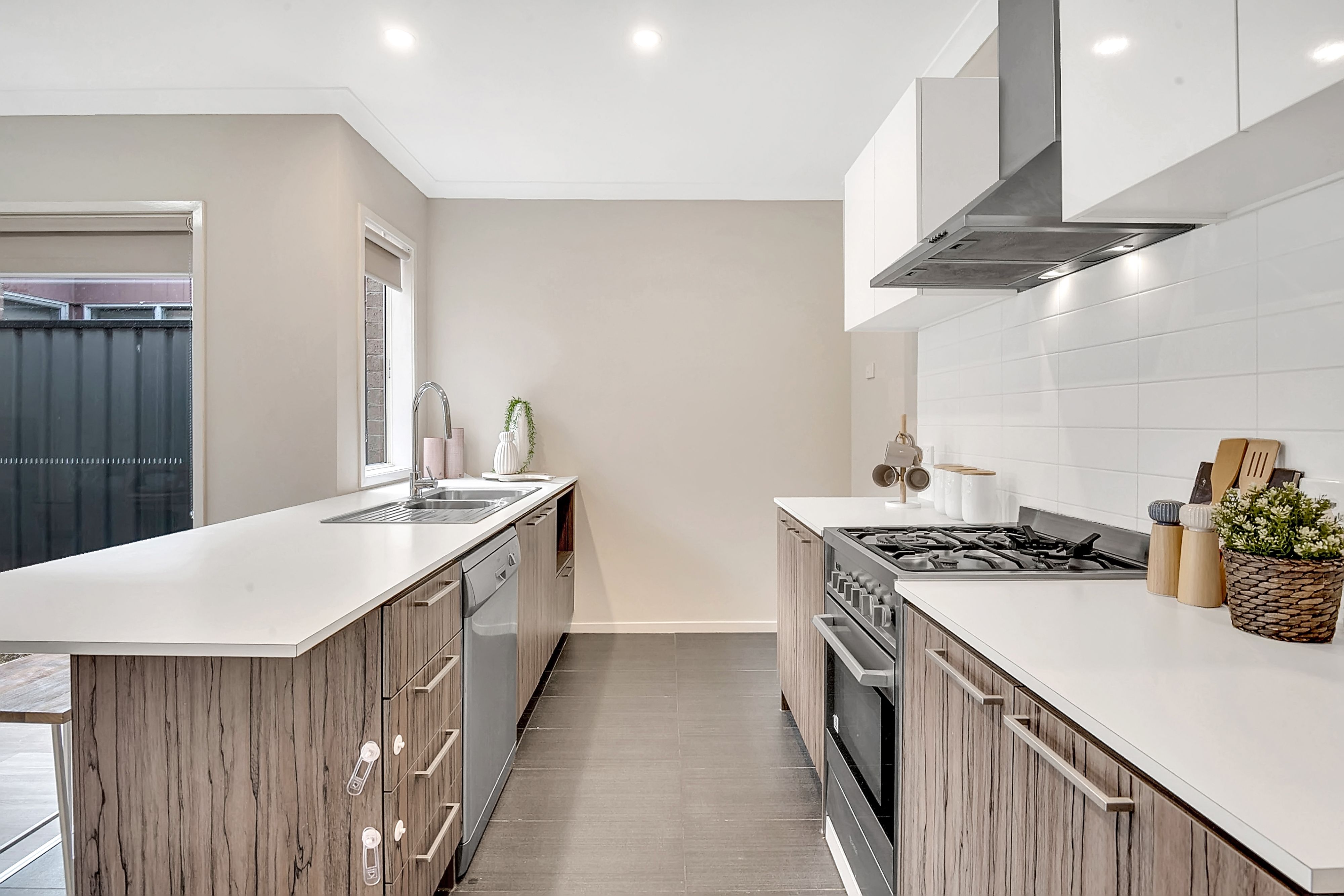 28 Powell Street, Craigieburn, VIC 3064