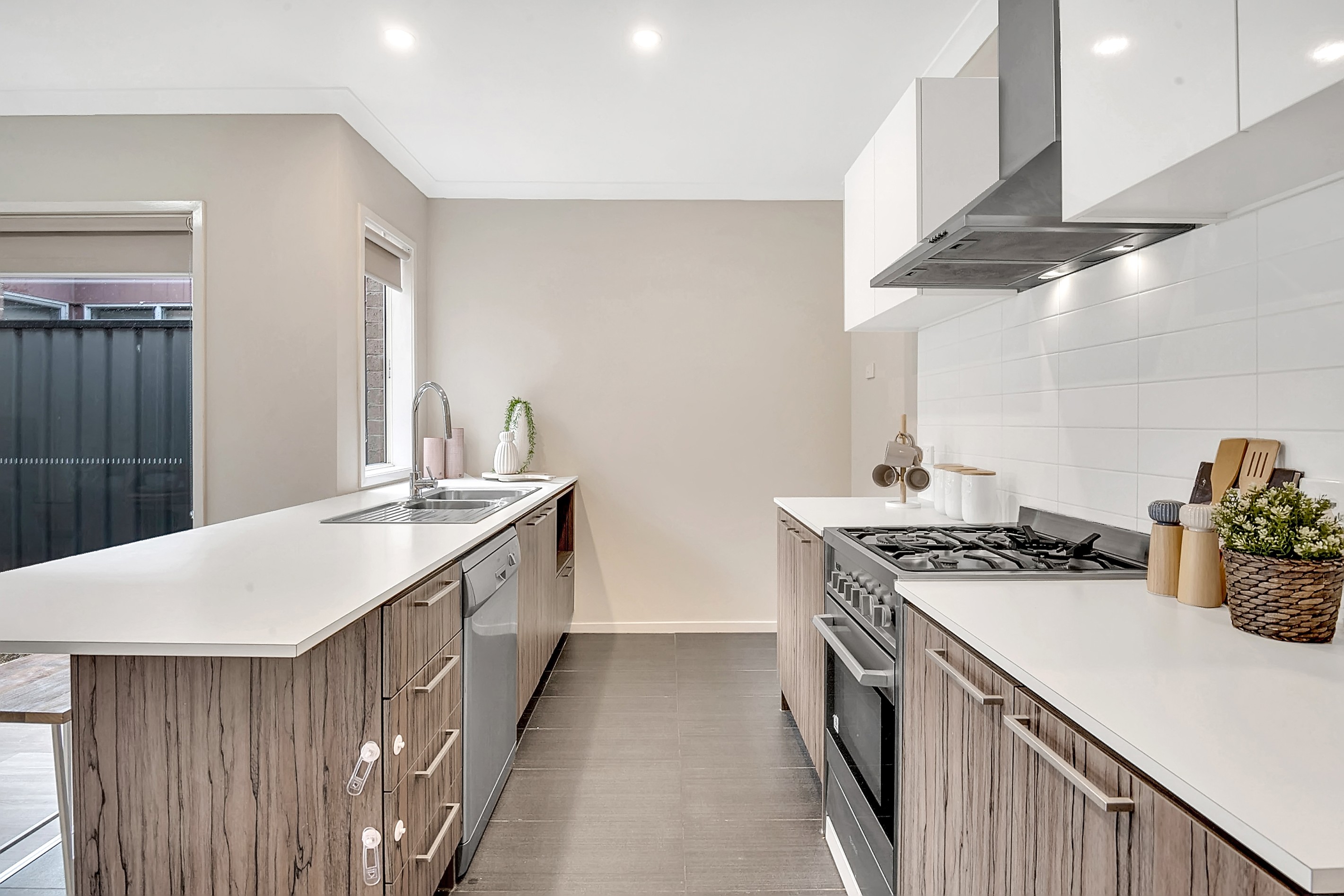 28 Powell Street, Craigieburn, VIC 3064