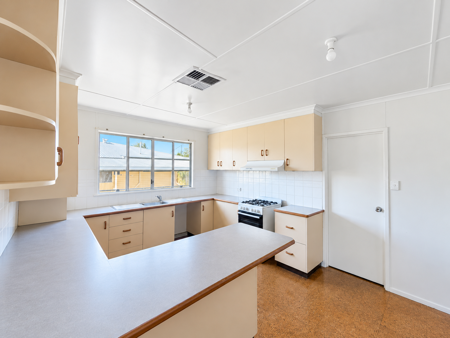14 Baker Street — photo 5 of 9