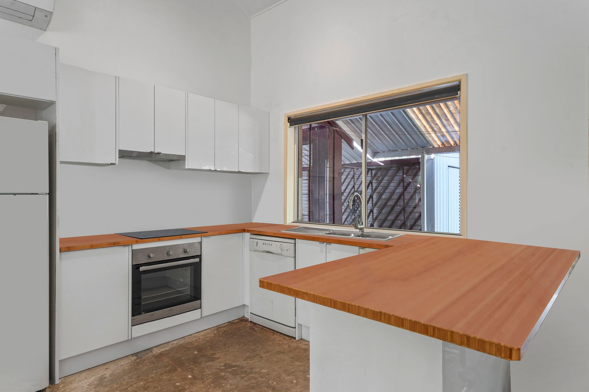 43 Renfrew Drive — photo 3 of 23