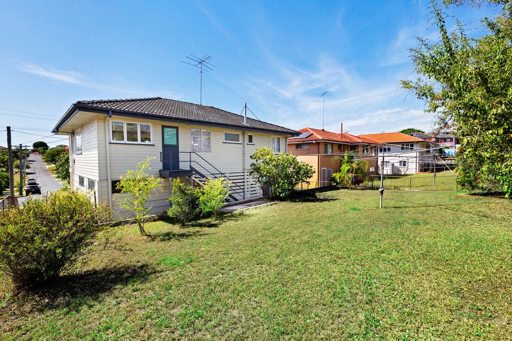 38 Valentia Street, Mansfield, QLD 4122