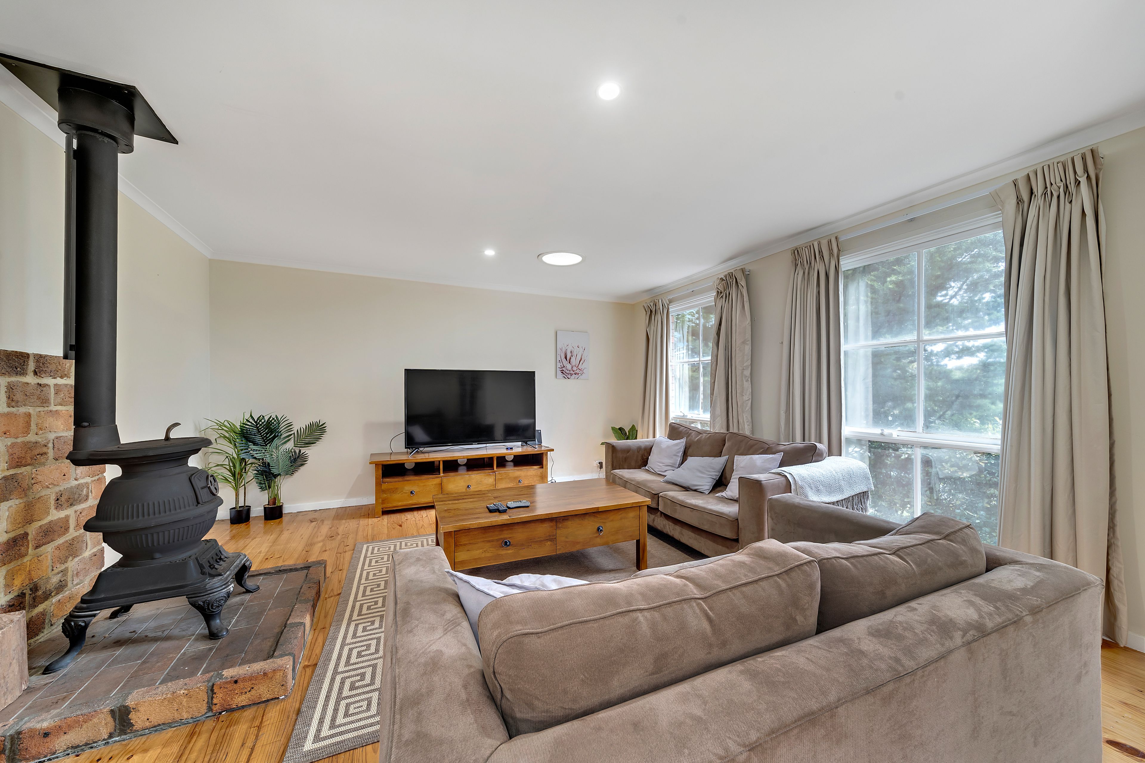 3 Stuckey Place, Charnwood, ACT 2615