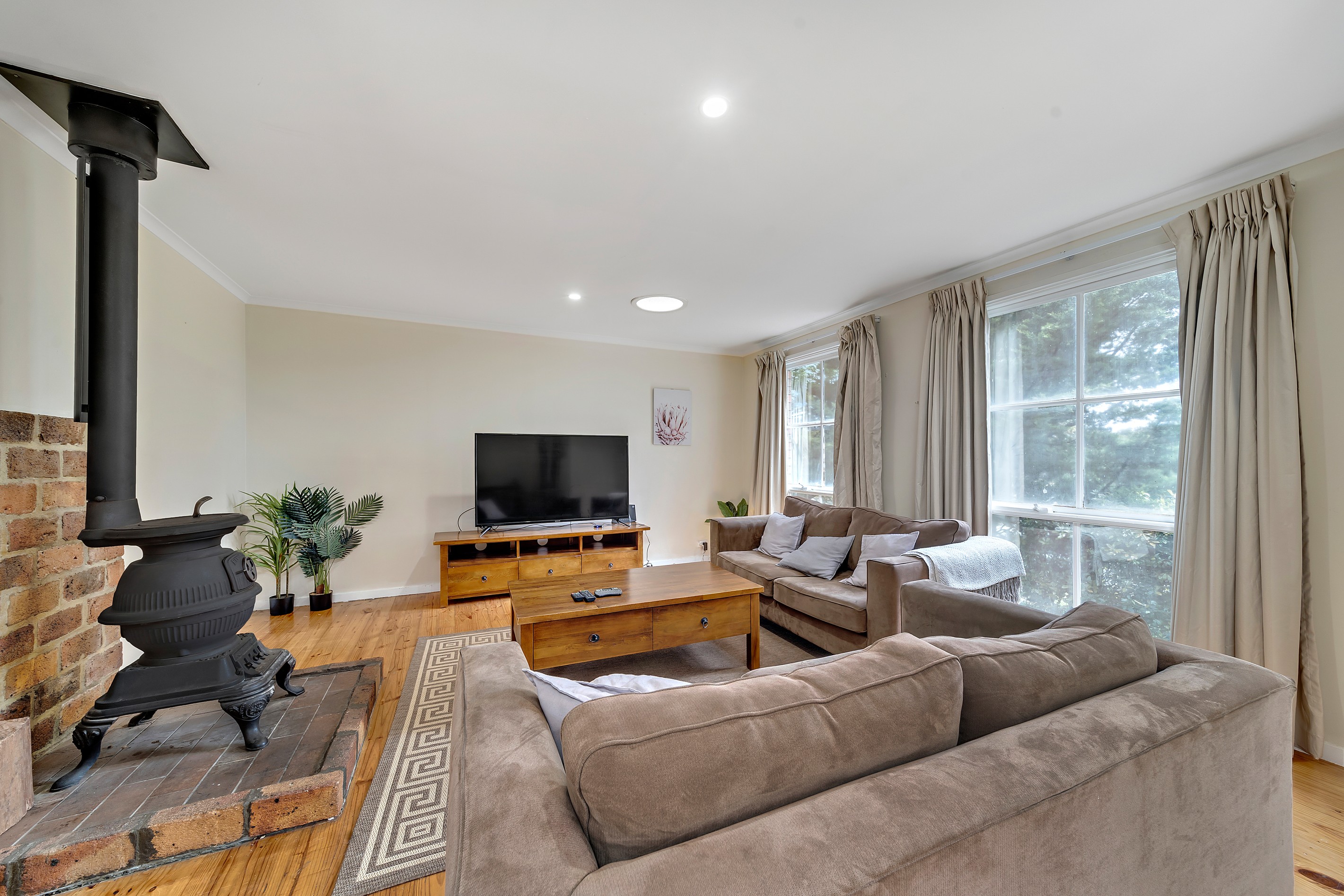 3 Stuckey Place, Charnwood, ACT 2615