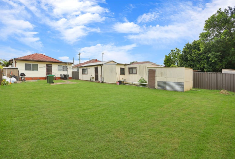 121 Centenary Road, South Wentworthville, NSW 2145