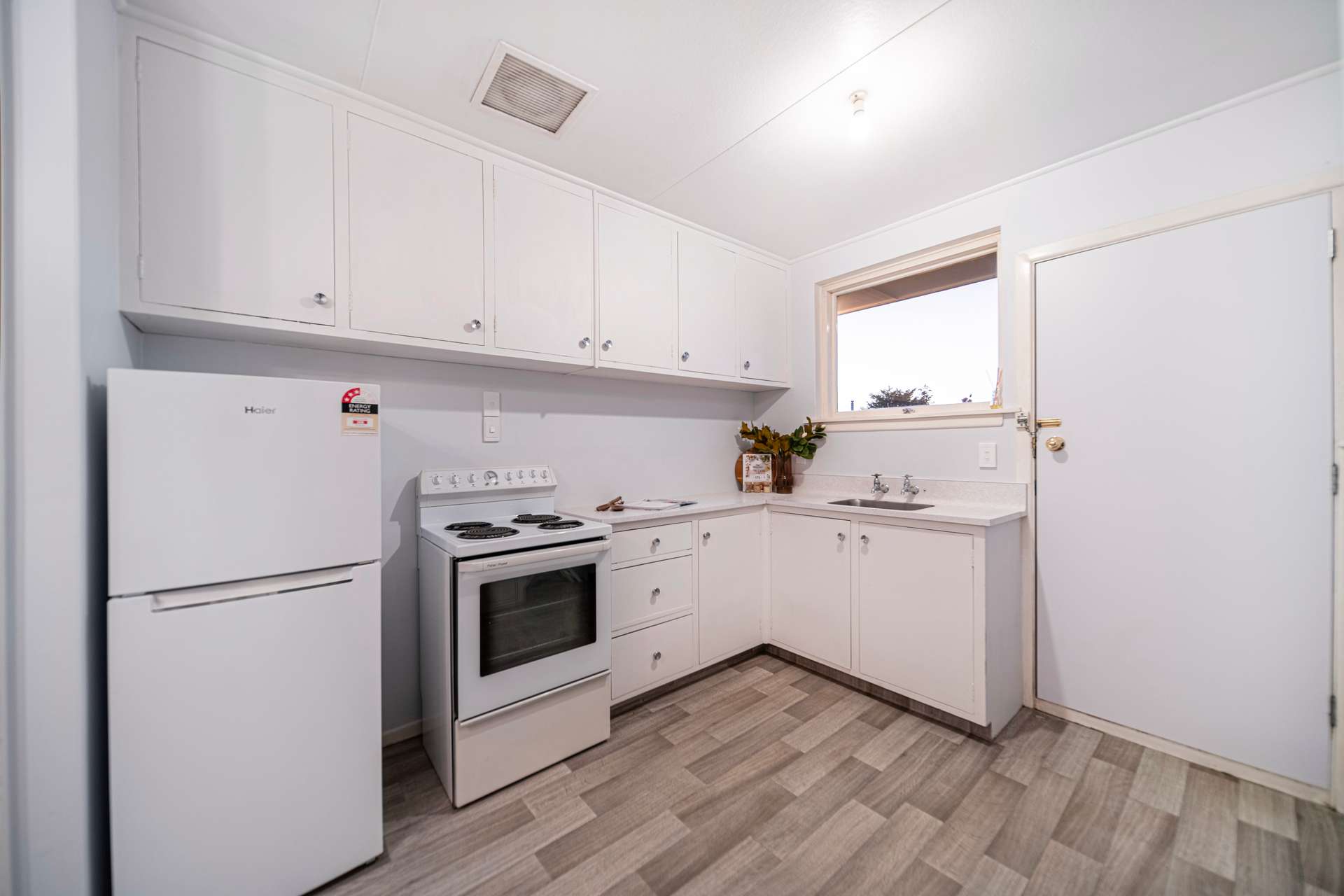 2/22 Blakehall Place photo 12