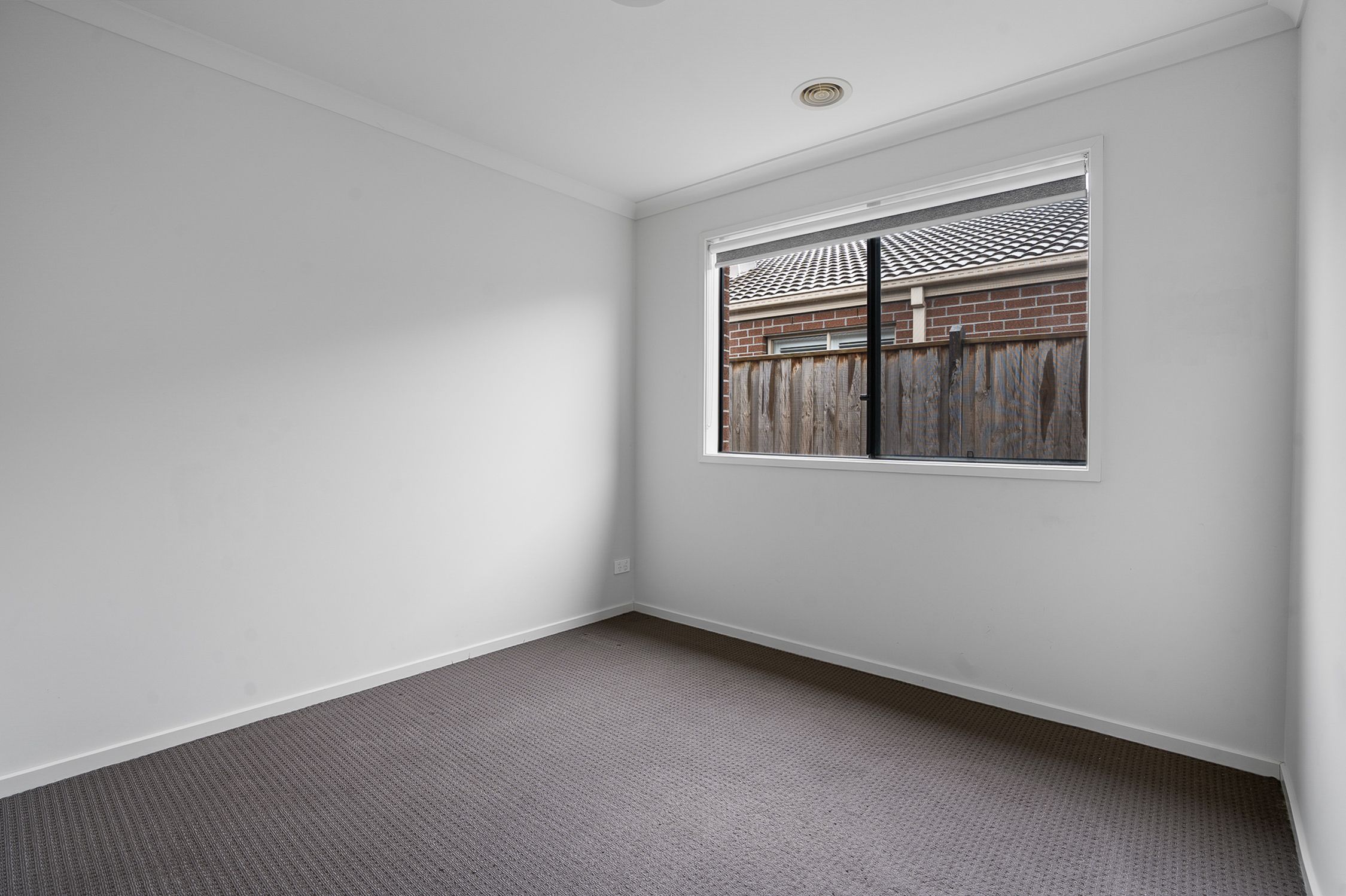 9 Swift Drive — photo 4 of 10