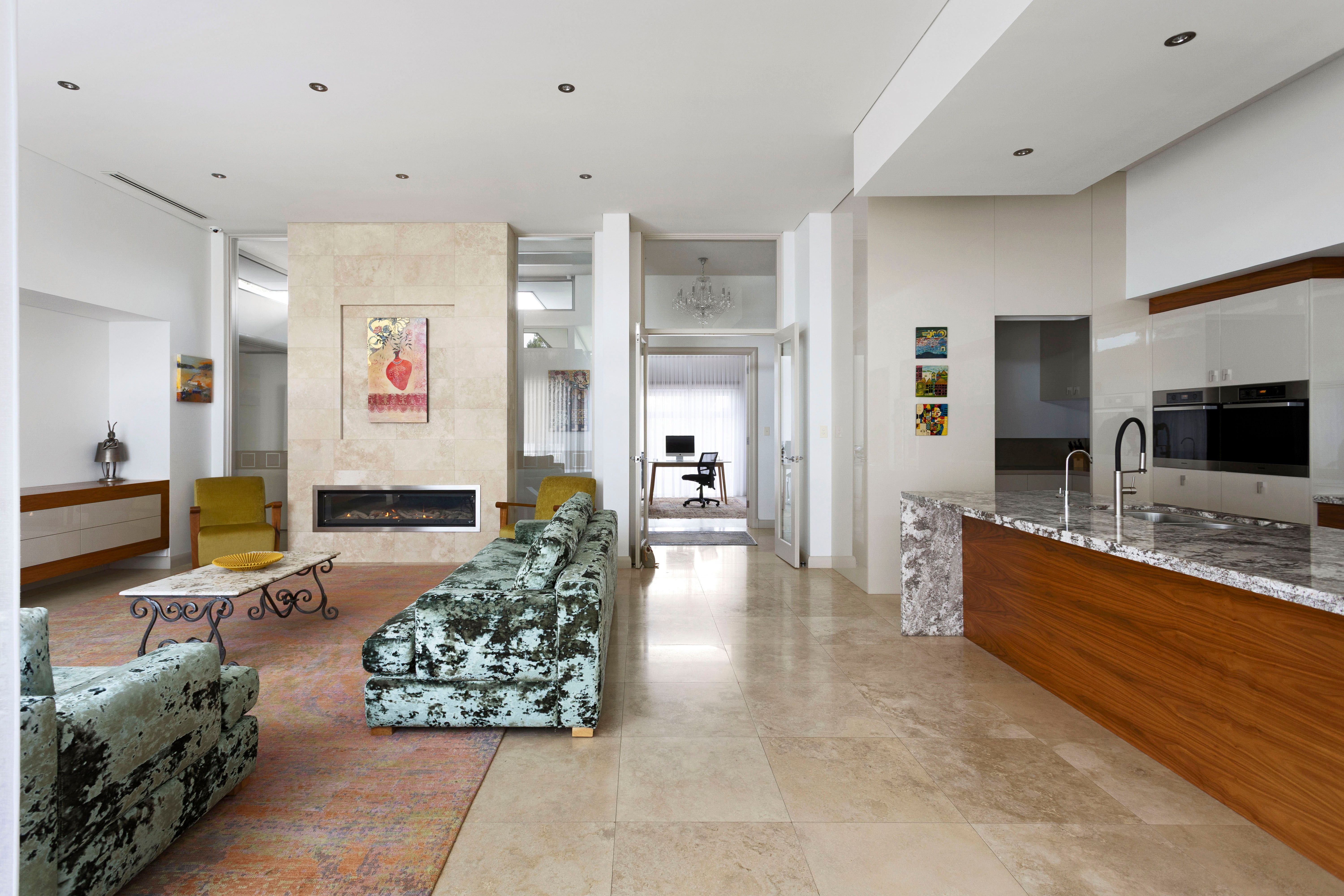 2 Norbury Crescent — photo 3 of 30
