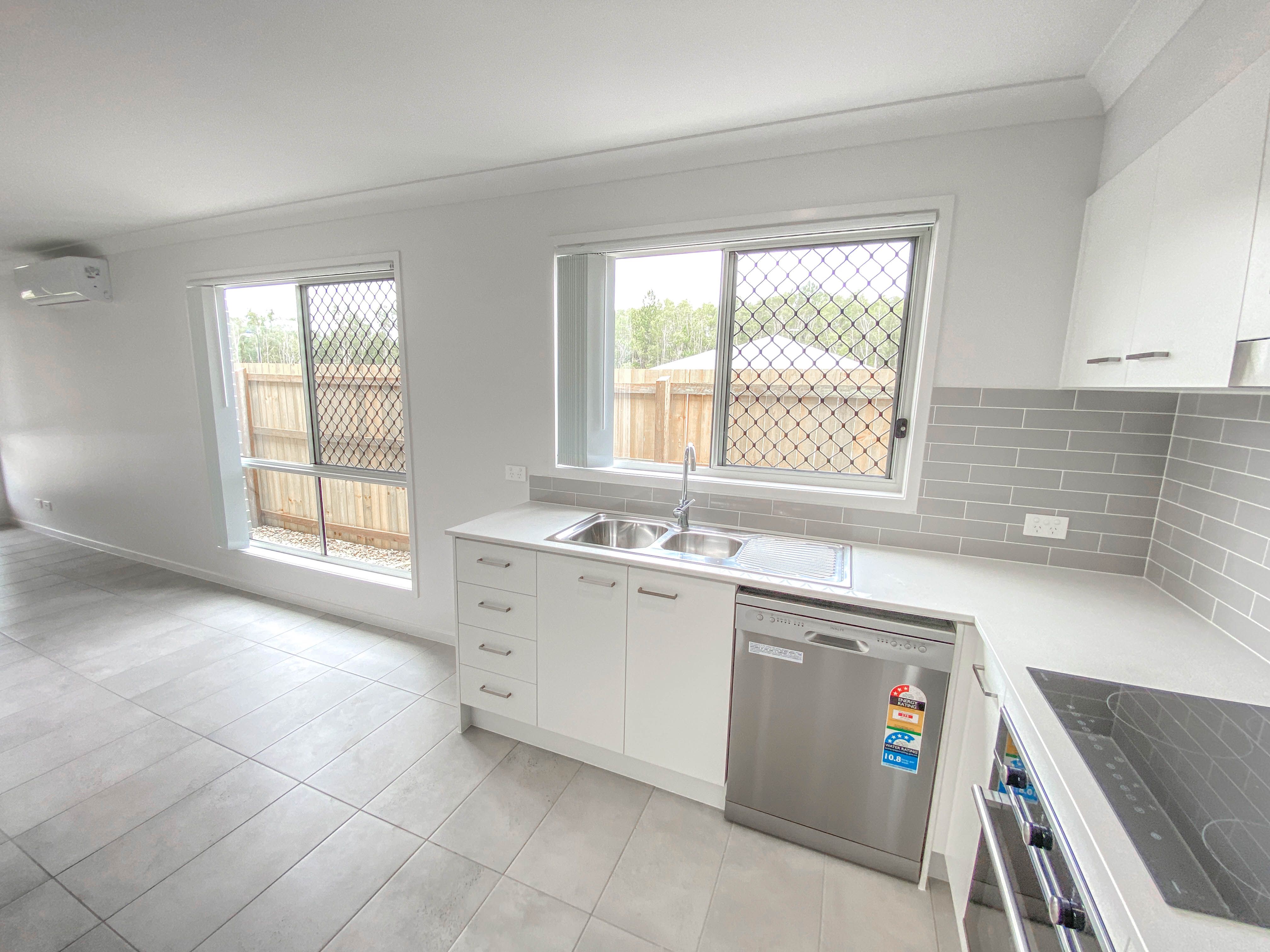 1/10 Alexandrina Street, Morayfield, QLD 4506