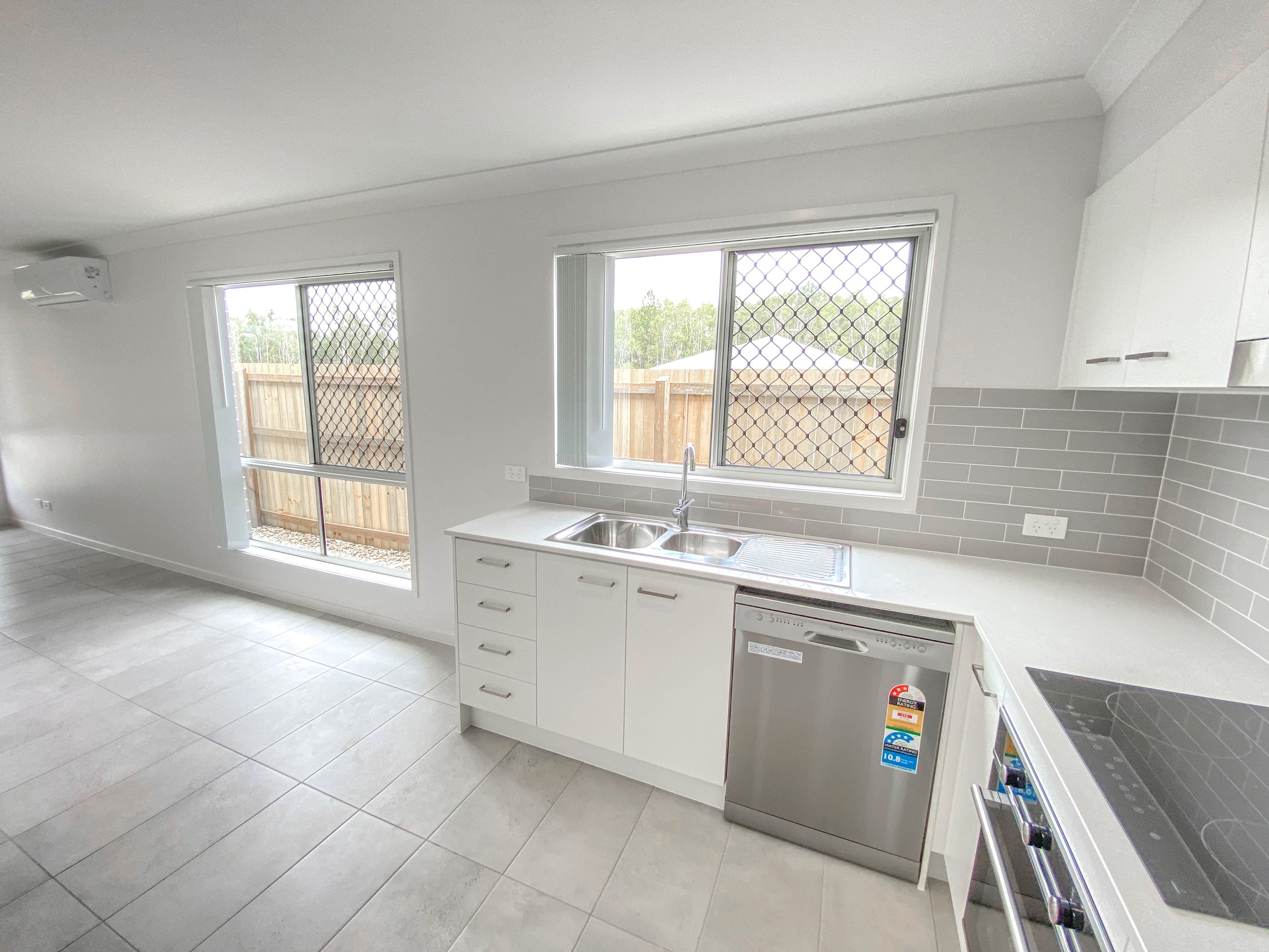 1/10 Alexandrina Street, Morayfield, QLD 4506
