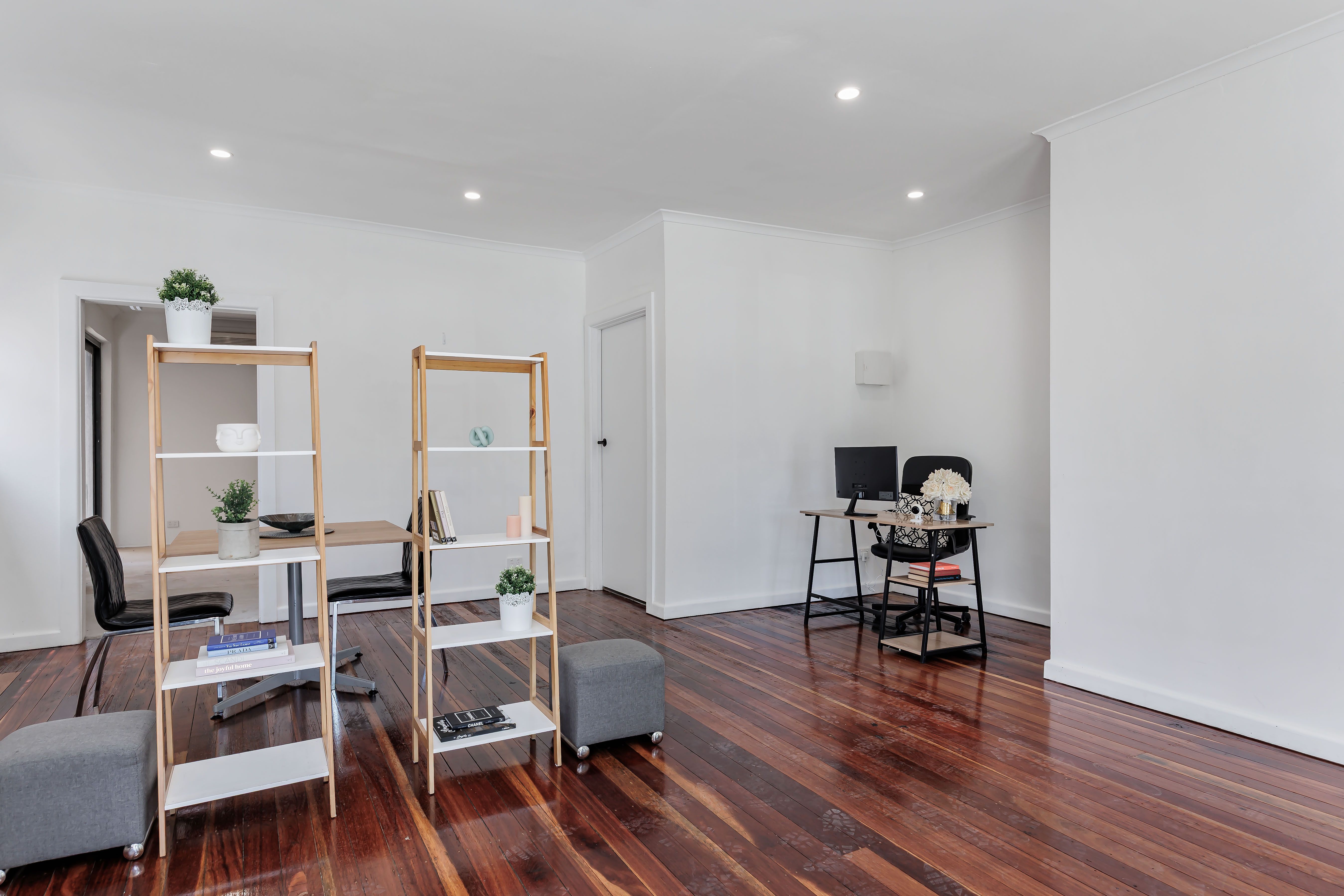 Shop 1/8 Nile Street — photo 9 of 11