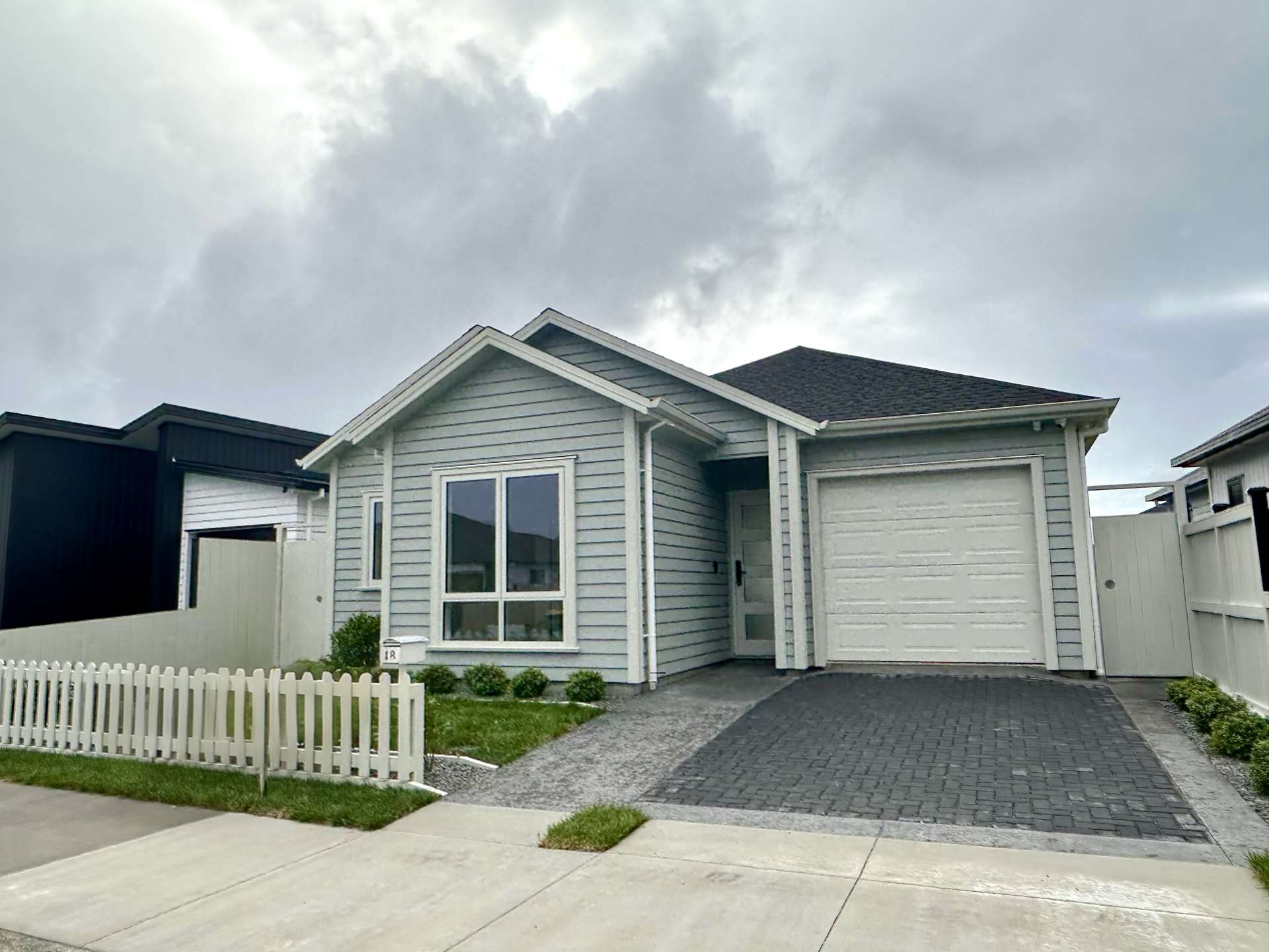 18 Tipu Crescent photo 14