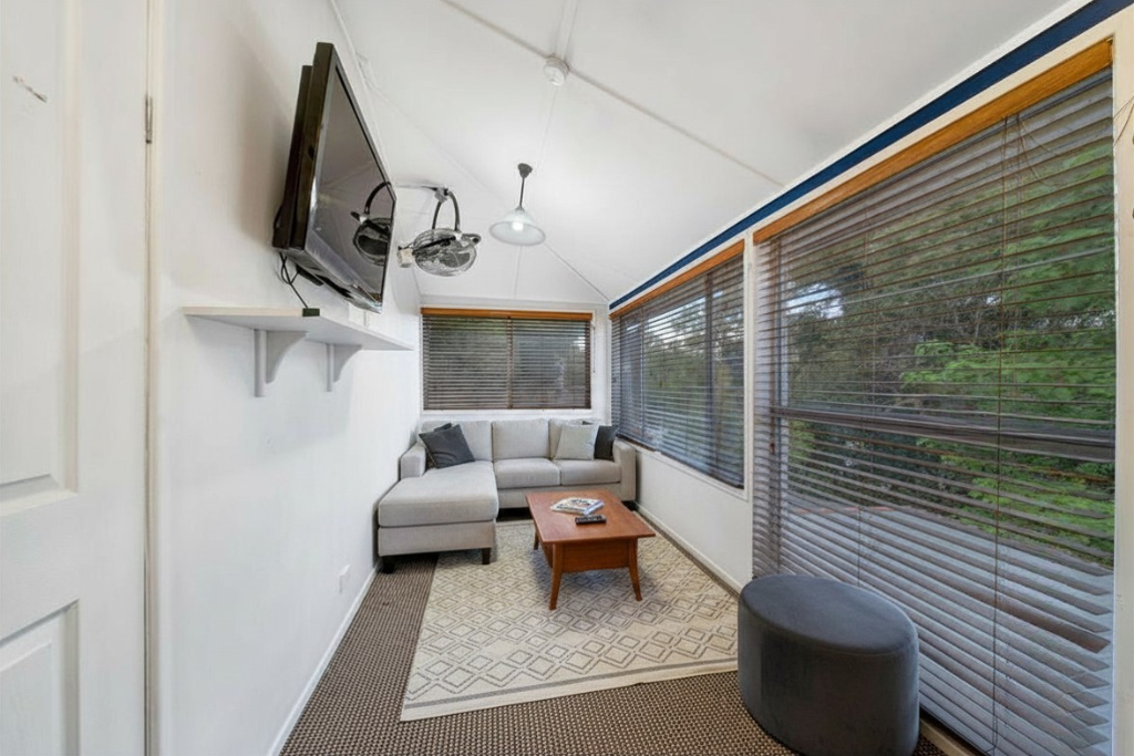 45 Blackall Terrace — photo 10 of 13