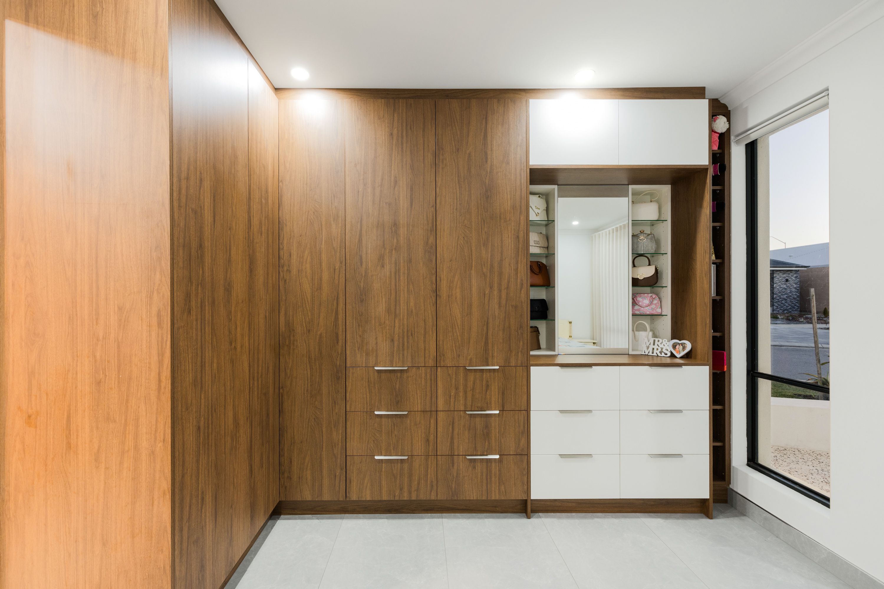 23 MEANDER Way — photo 11 of 30