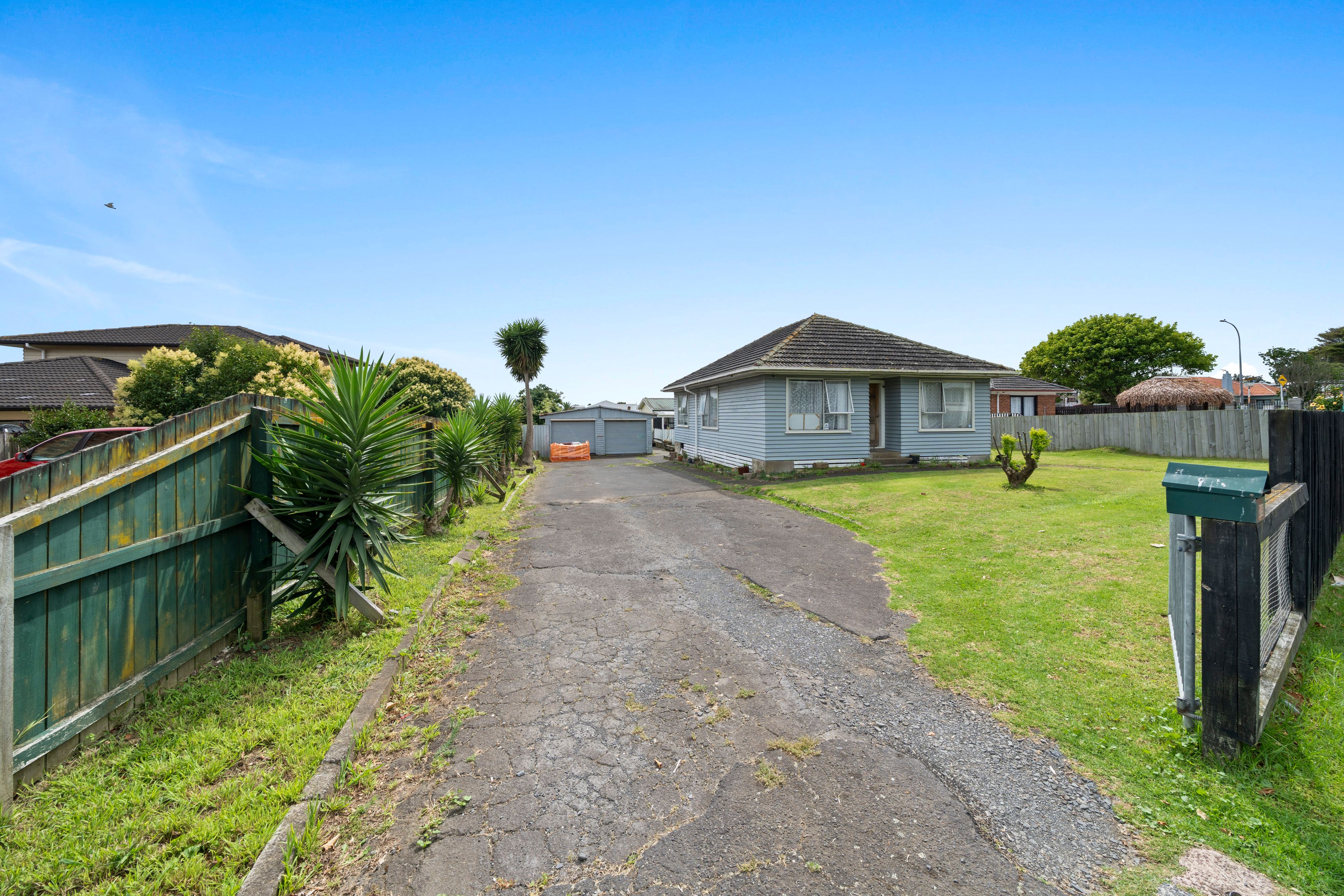 215 Buckland Road, Mangere East, Manukau City
