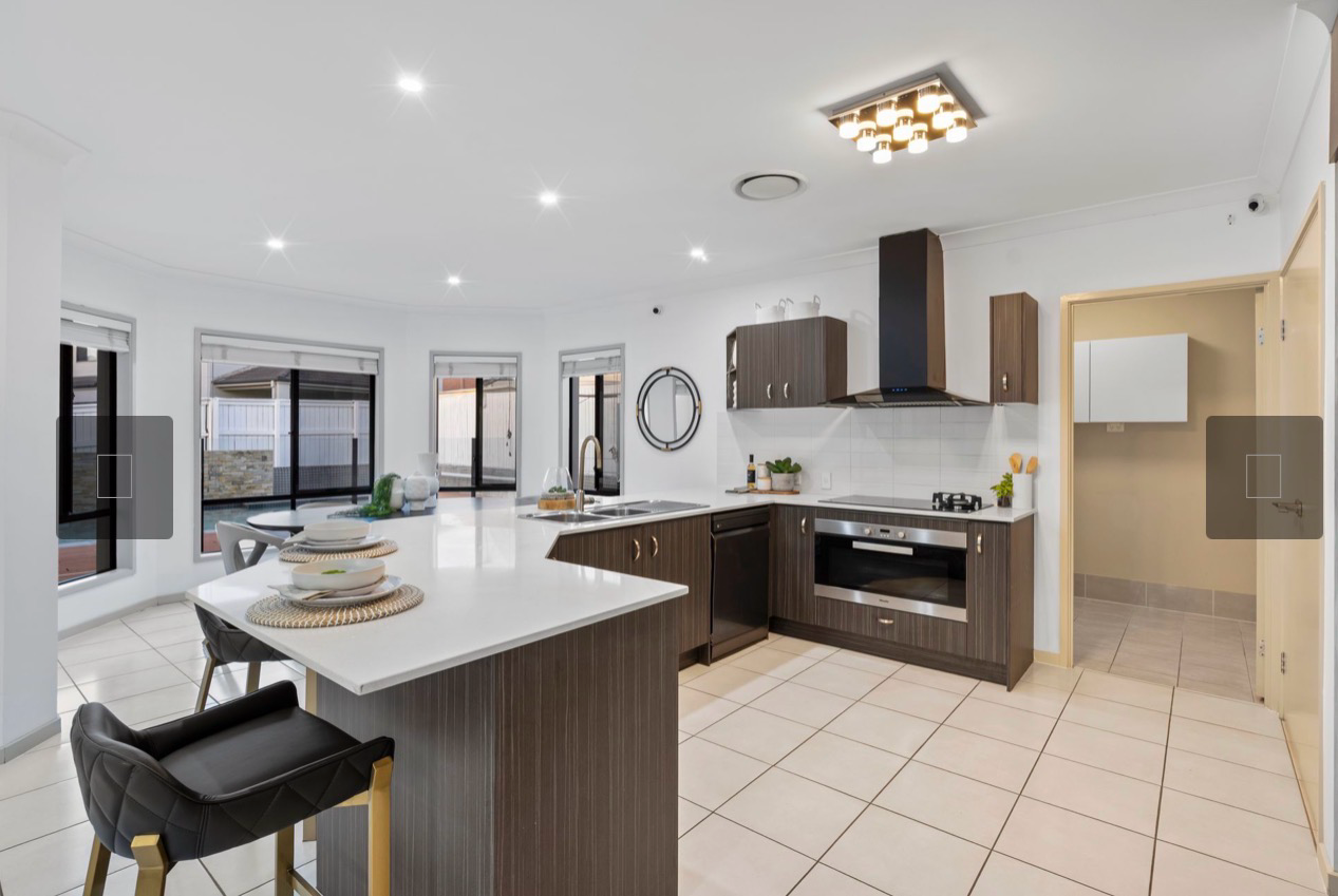 2 Snowbell Close, Stretton, QLD 4116