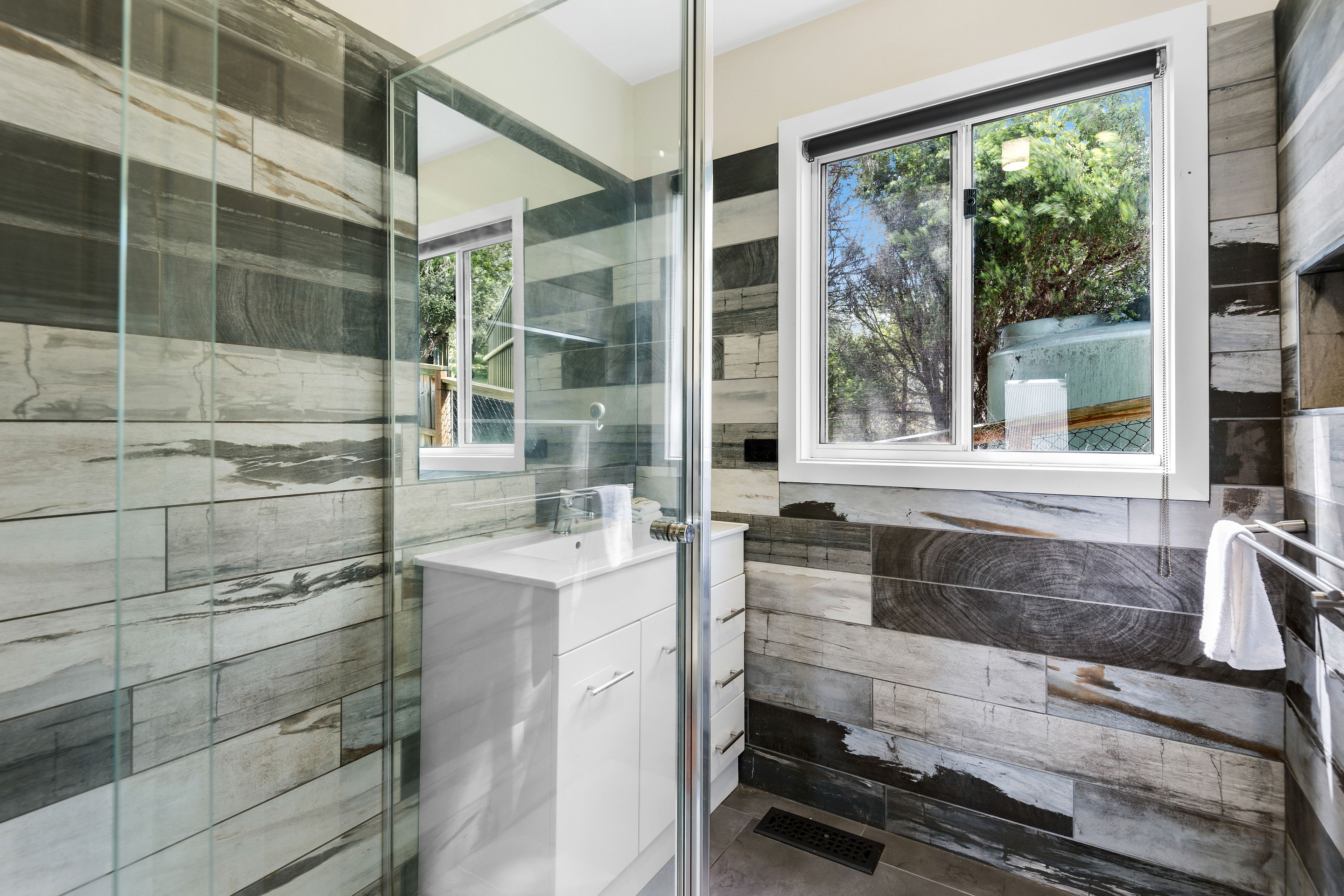 7 Sherwood Road — photo 13 of 22