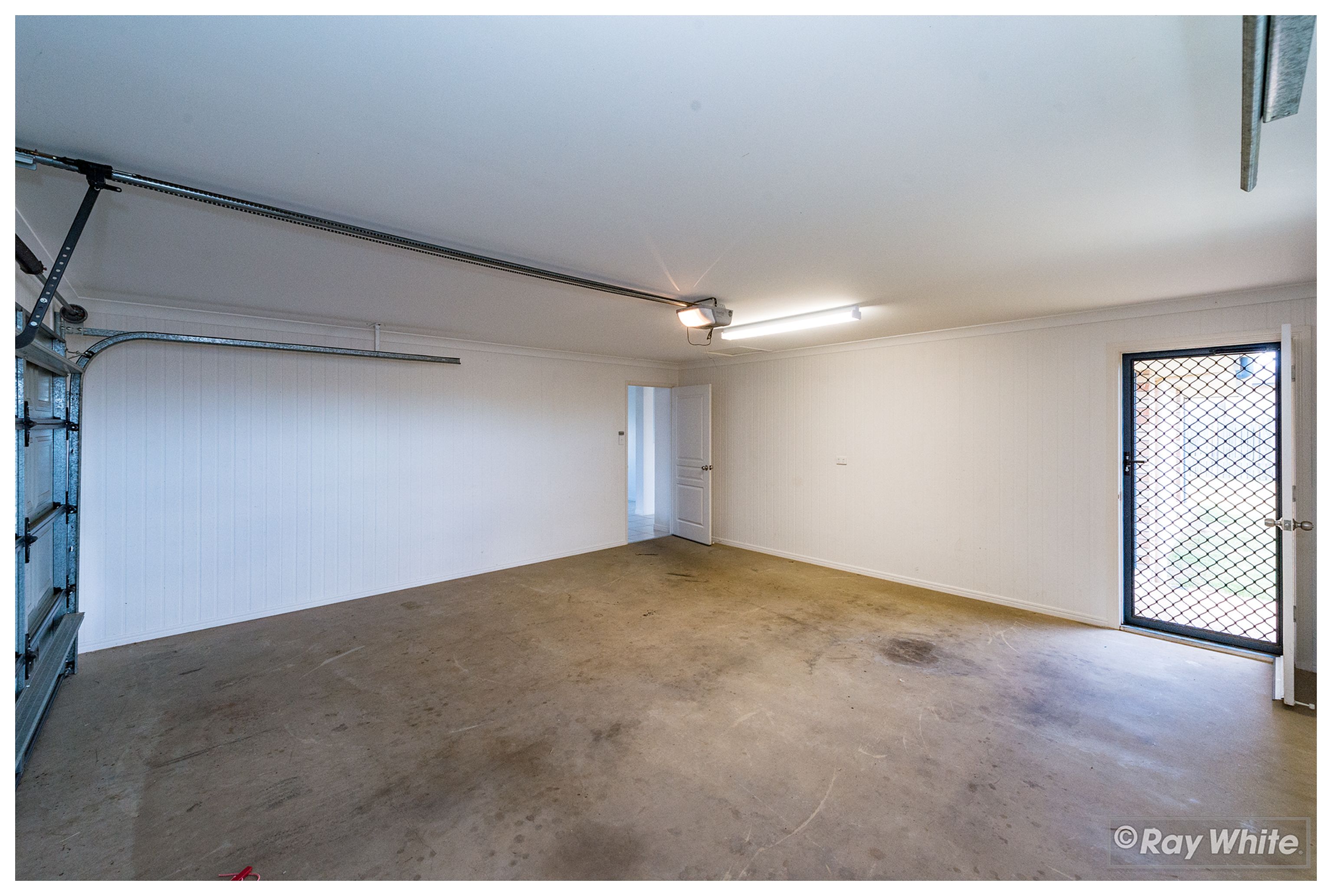 29 Jane Crescent — photo 14 of 15