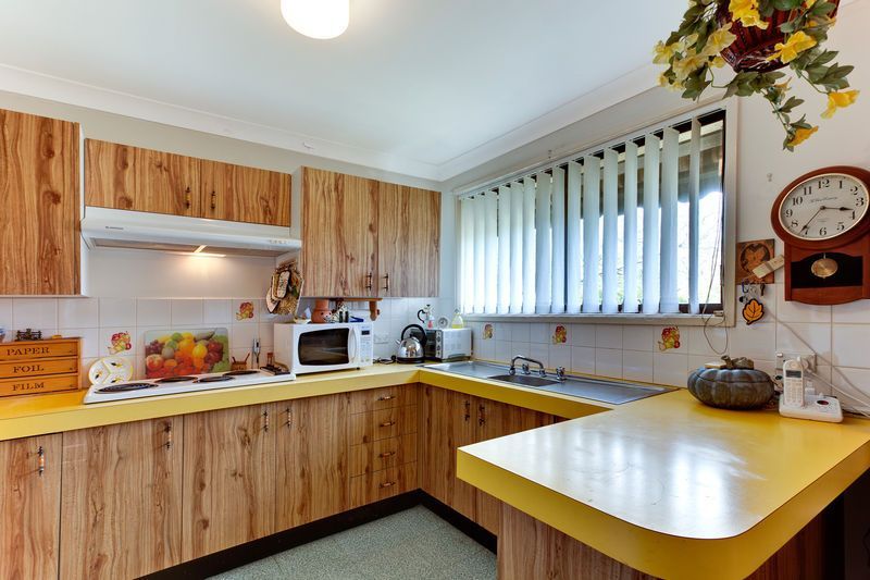 6 Hall Place, Minto, NSW 2566