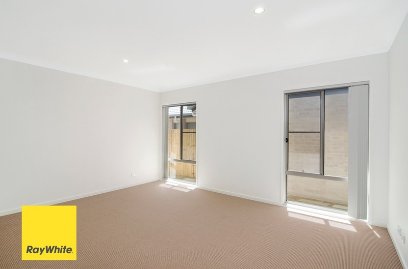 18 Learning Street, Coomera, QLD 4209