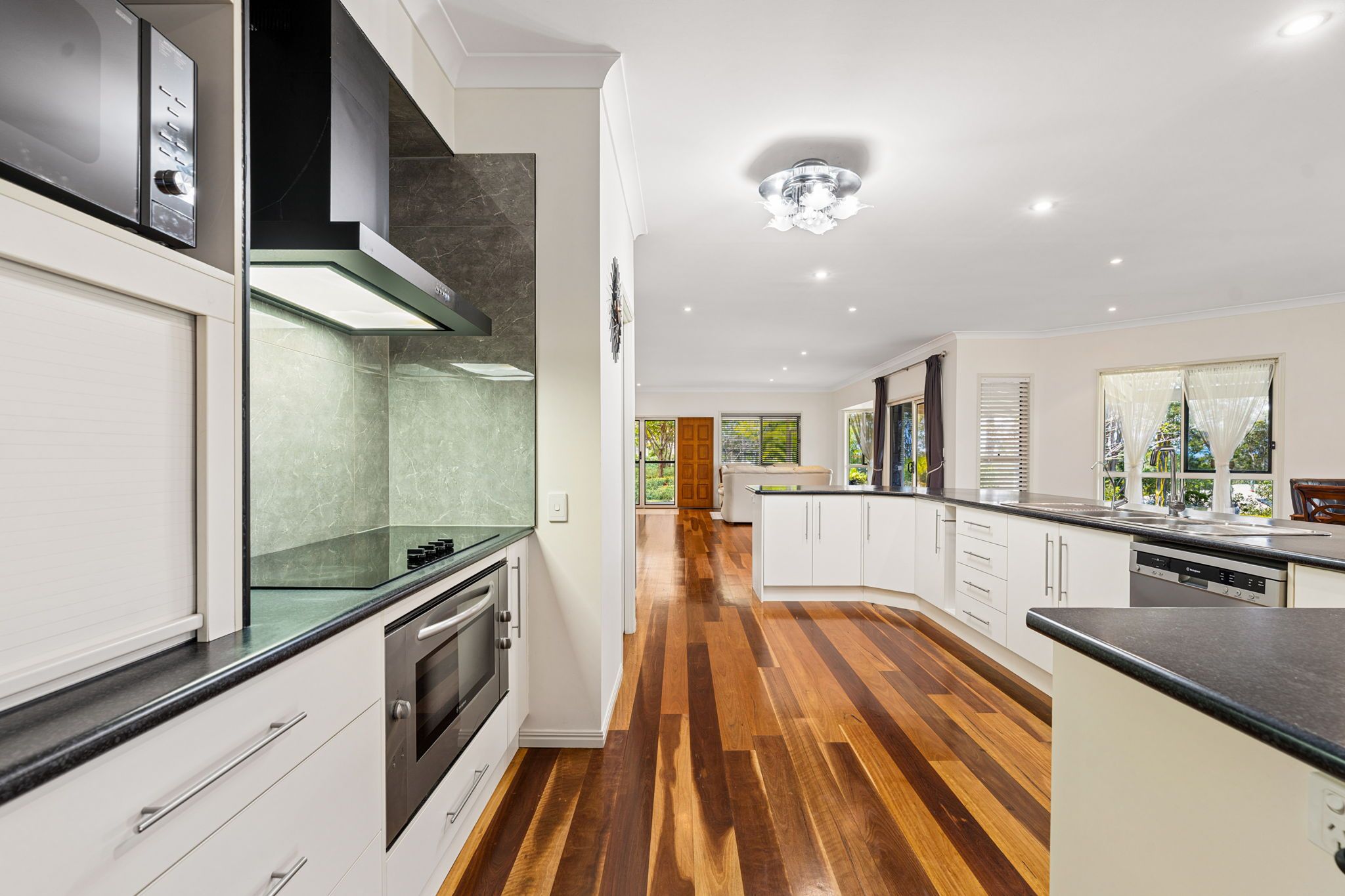 30-36 Parrot Street — photo 3 of 24