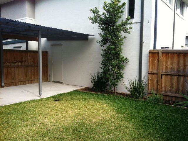 12 Bellona Walks, GLENFIELD, NSW 2167