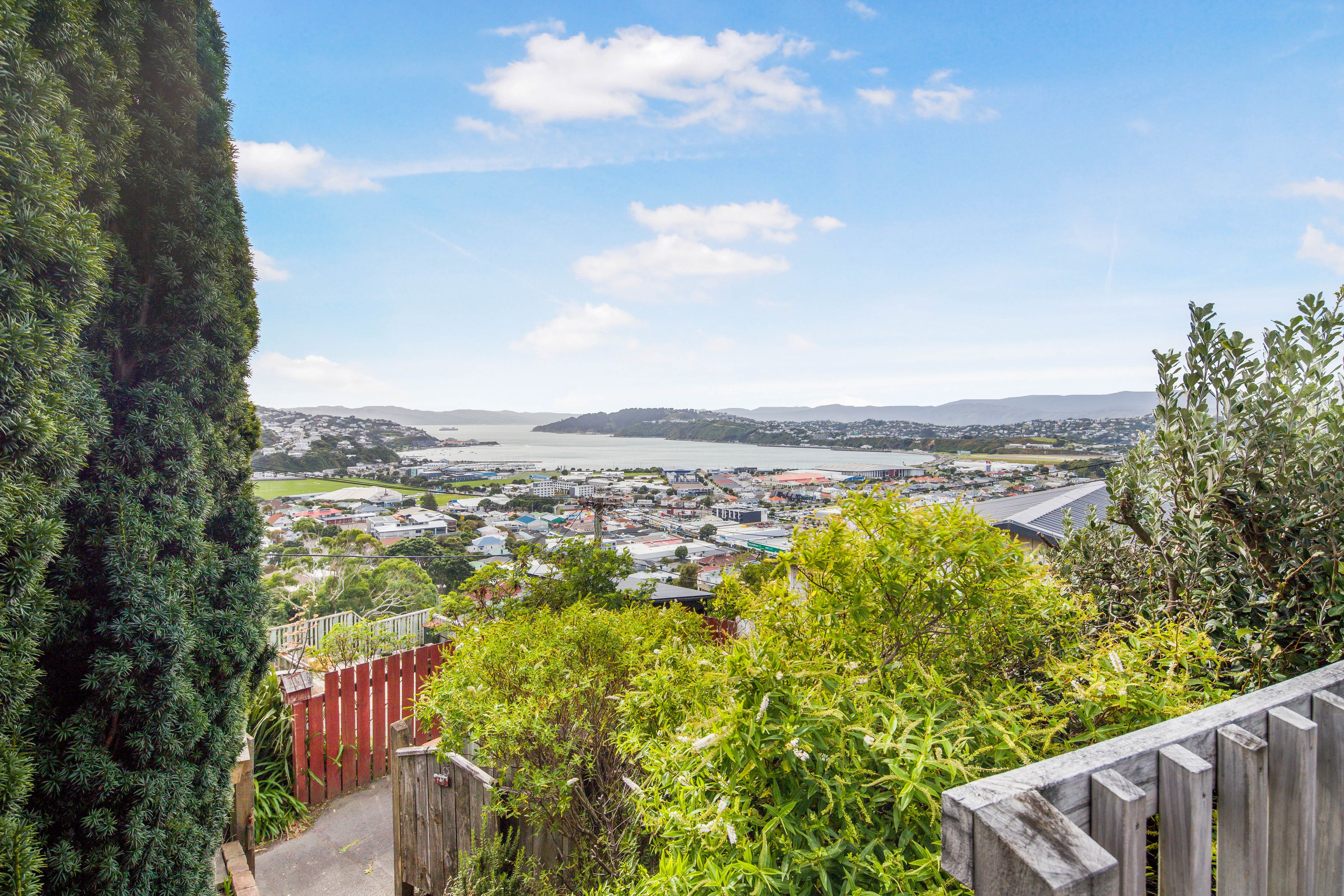 73 Rodrigo Road, Kilbirnie, Wellington City 6021 Sold House Ray