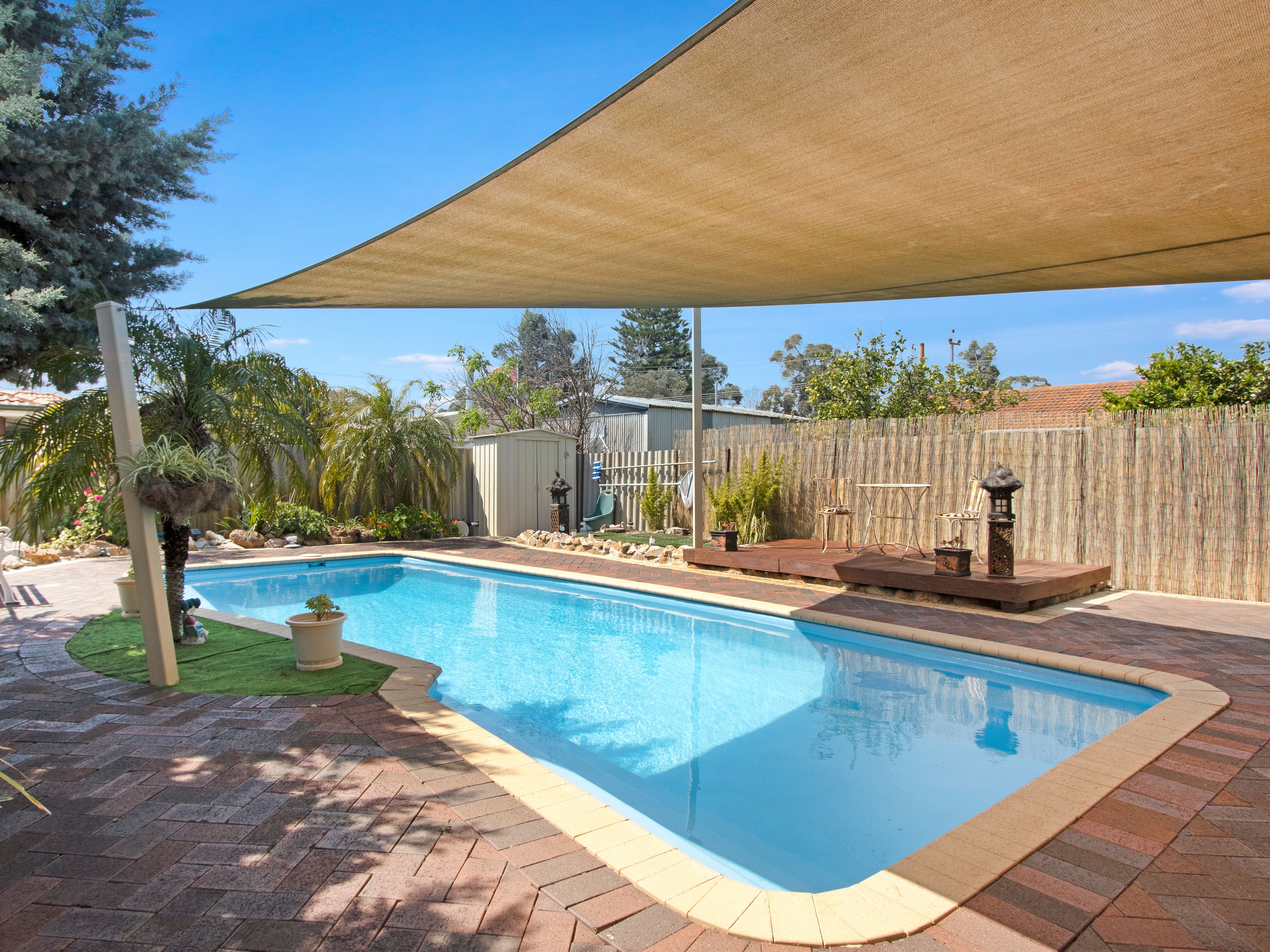 100 Unnaro Street, Hillman, WA 6168