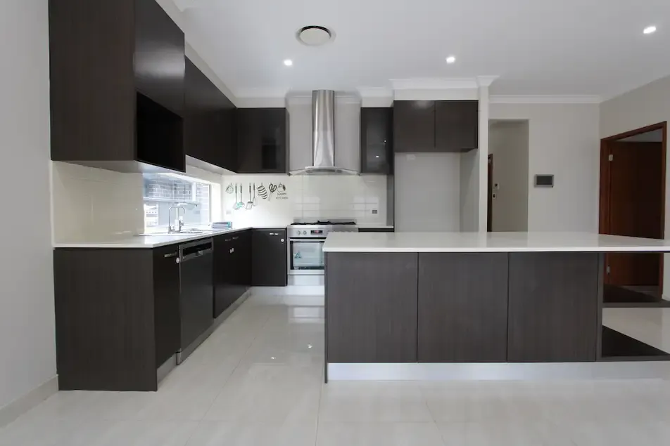 45 Navigator Street — photo 8 of 10