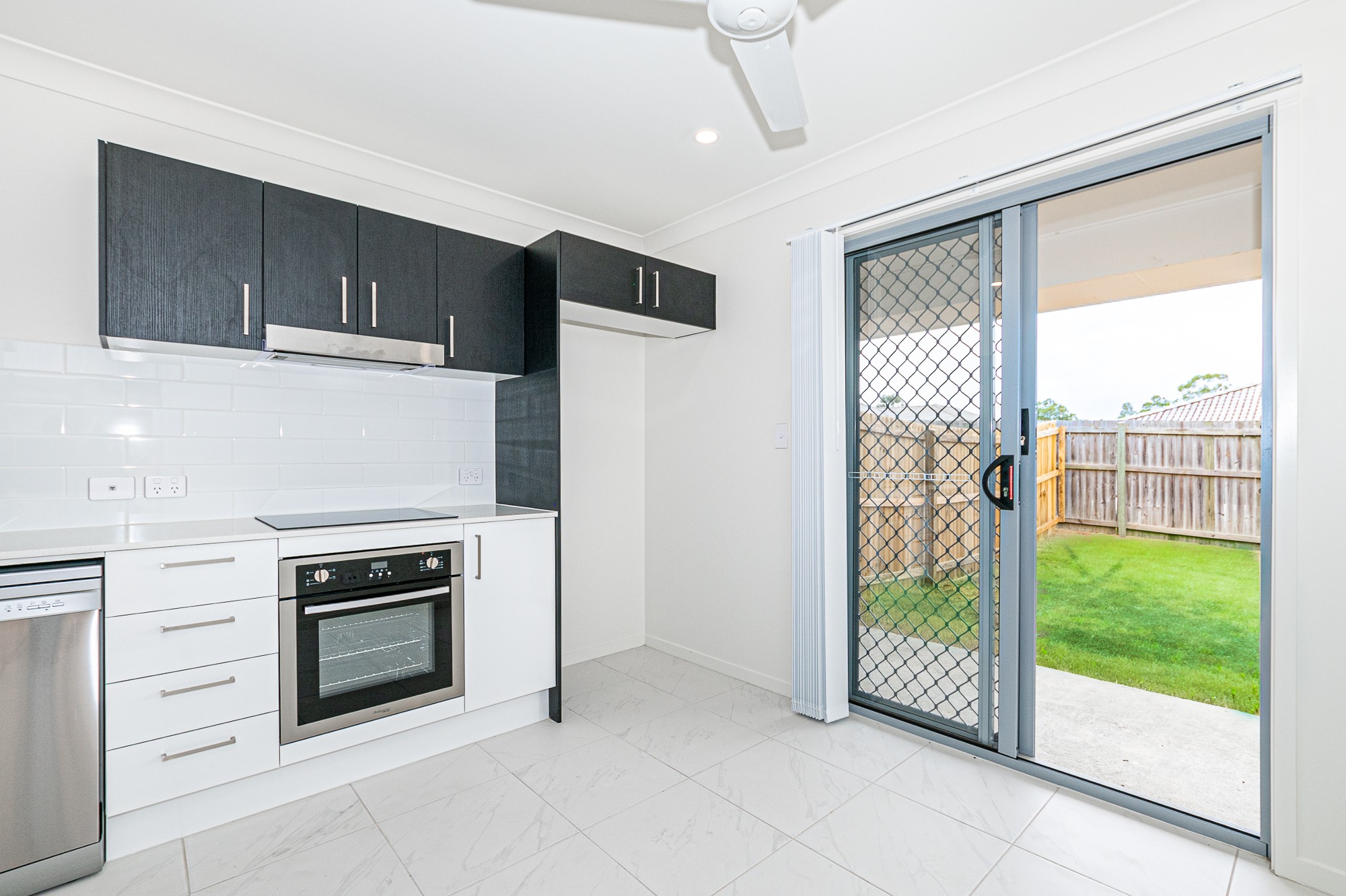 2/12 Grothe Street, Morayfield, QLD 4506